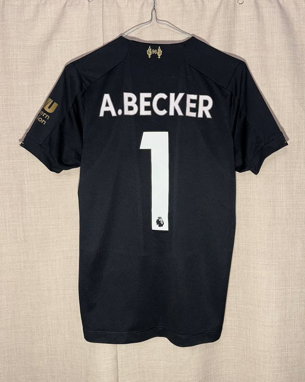 New Balance Liverpool 2019 2020 Home New Balance football shirt jersey Size US XS / EU 42 / 0 - 3 Thumbnail