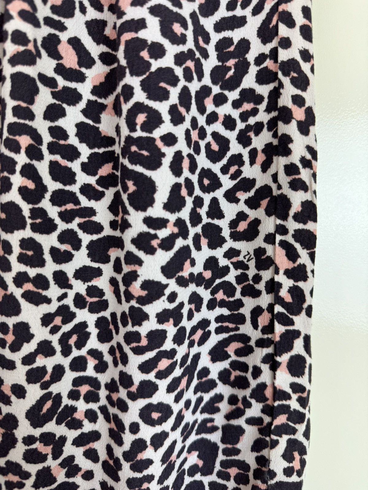 Japanese Brand × Zadig & Voltaire Zadig Voltaire knee length rock skirt leopard print animal Size 26" / US 2 / IT 38 - 4 Thumbnail