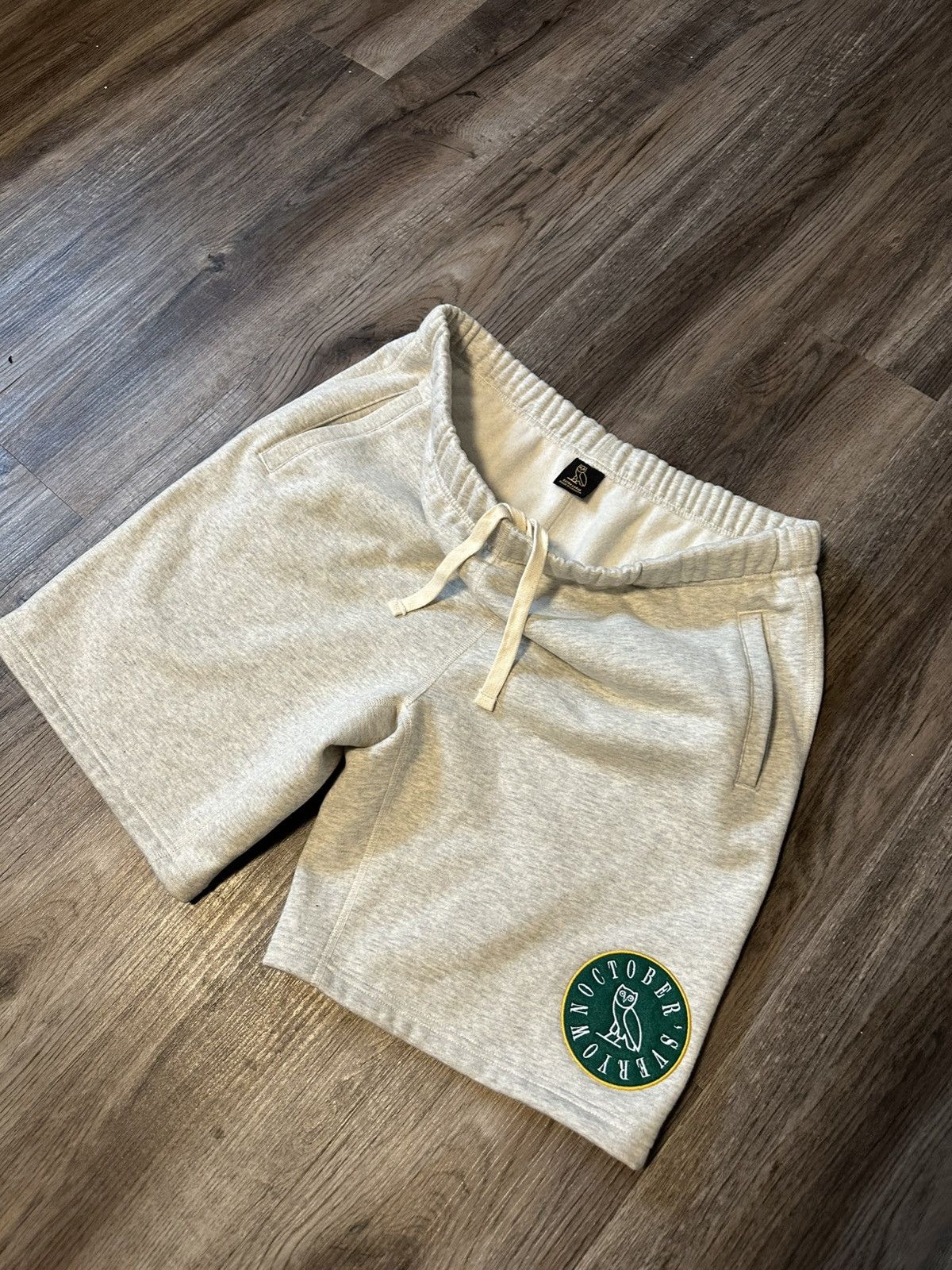 October's Very Own OVO Shorts Size US 36 / EU 52 - 2 Thumbnail