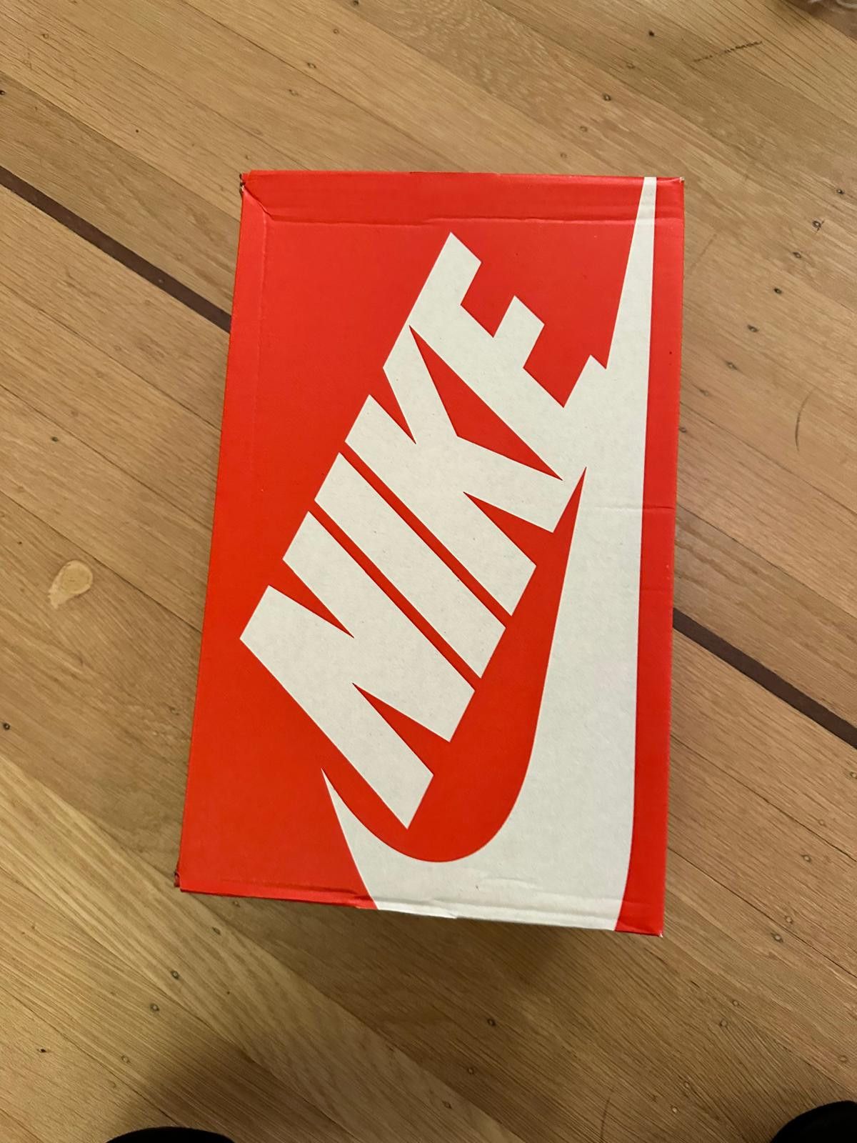 Nike Jordan 1 Low Alternate Bred Toe – Size 10 – Barely Used Size US 10 / EU 43 - 2 Thumbnail