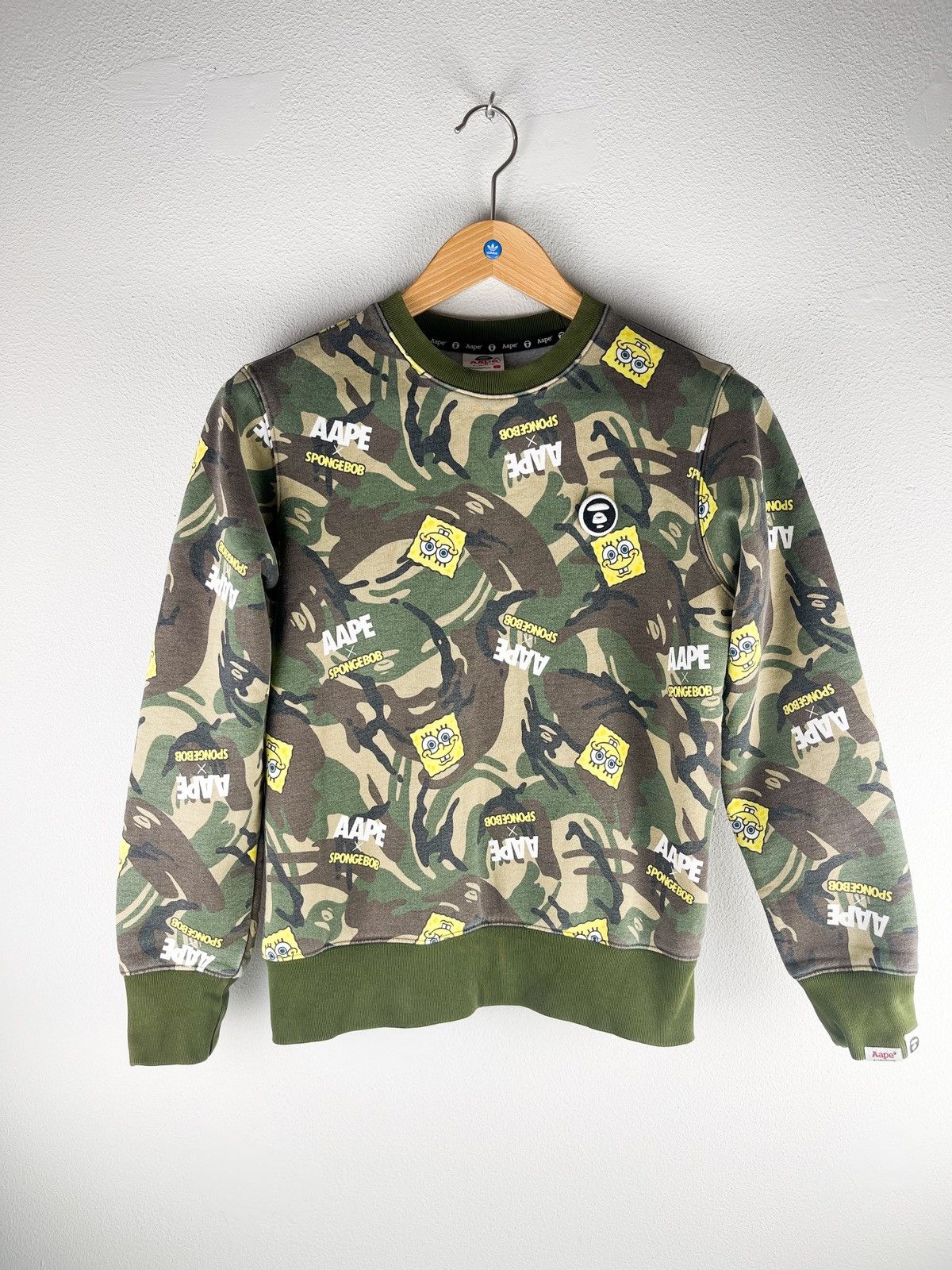 Aape AAPE a bathing ape bape sweatshirt jumper sweater SpongeBob Size US S / EU 44-46 / 1 - 1 Thumbnail