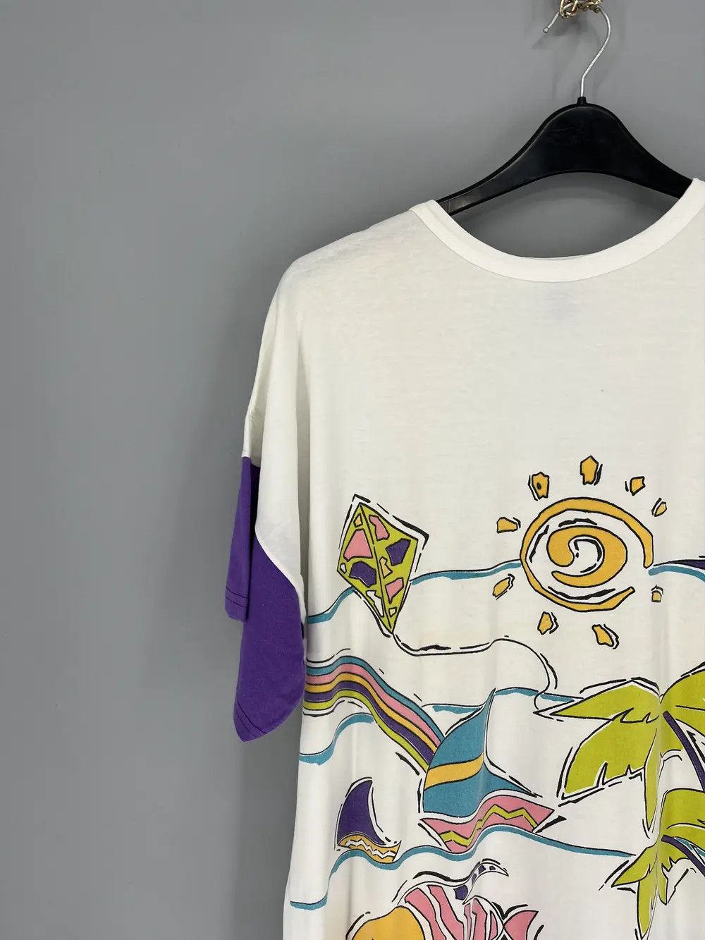Vintage Vintage 90s Graphic Tee Summer Tshirt Y2k Style Size US L / EU 52-54 / 3 - 4 Thumbnail