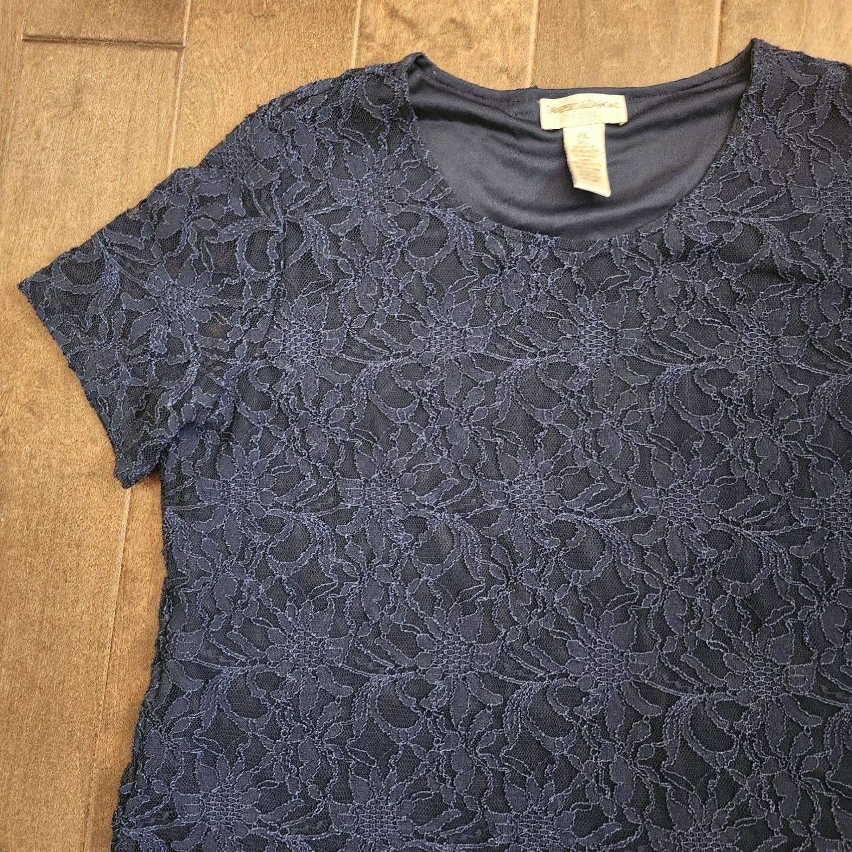 Vintage Draper's & Damon's Petites Women's Short Sleeve Black Floral Blouse PXL Pool? Size XL / US 12-14 / IT 48-50 - 4 Thumbnail