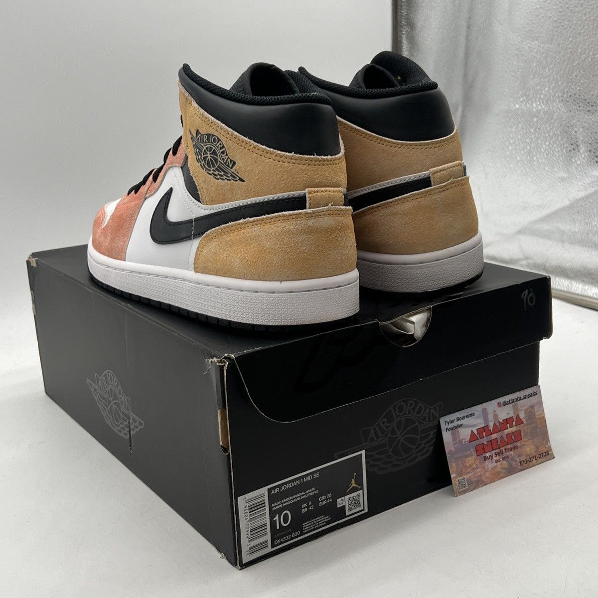 Nike Air Jordan 1 mid flight club Size US 10 / EU 43 - 4 Thumbnail