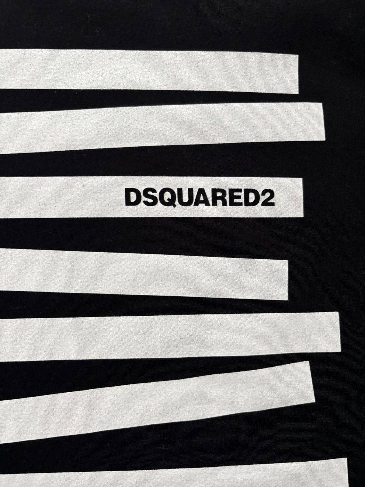 Dsquared2 DSQUARED2 black “classified” graphic T shirt. Size US XXL / EU 58 / 5 - 3 Thumbnail