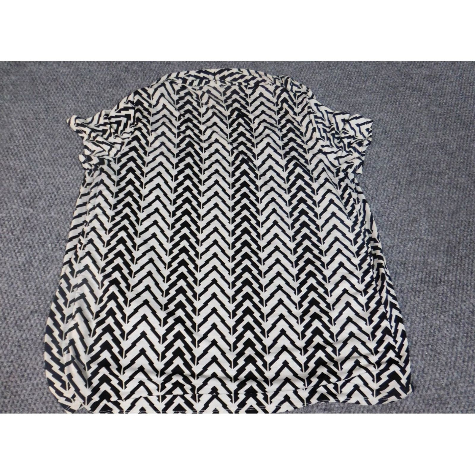 Vintage Naif Blouse Women M Beige Striped Sleeveless Crew Neck Pullover Bell Sleeve Polyester Casual Regular Button Short Down Fabric Basic Style Size M / US 6-8 / IT 42-44 - 7 Thumbnail