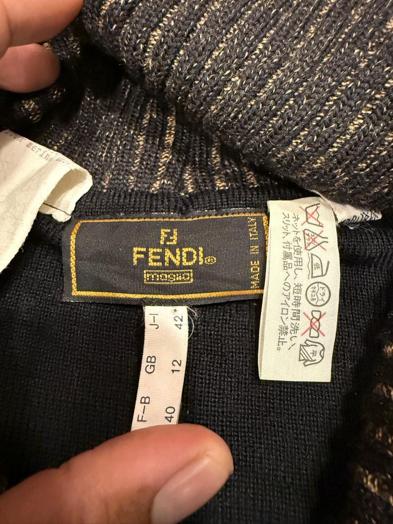 Fendi Fendi knit/cardigan with Embroidered logo Size XL / US 12-14 / IT 48-50 - 7 Thumbnail