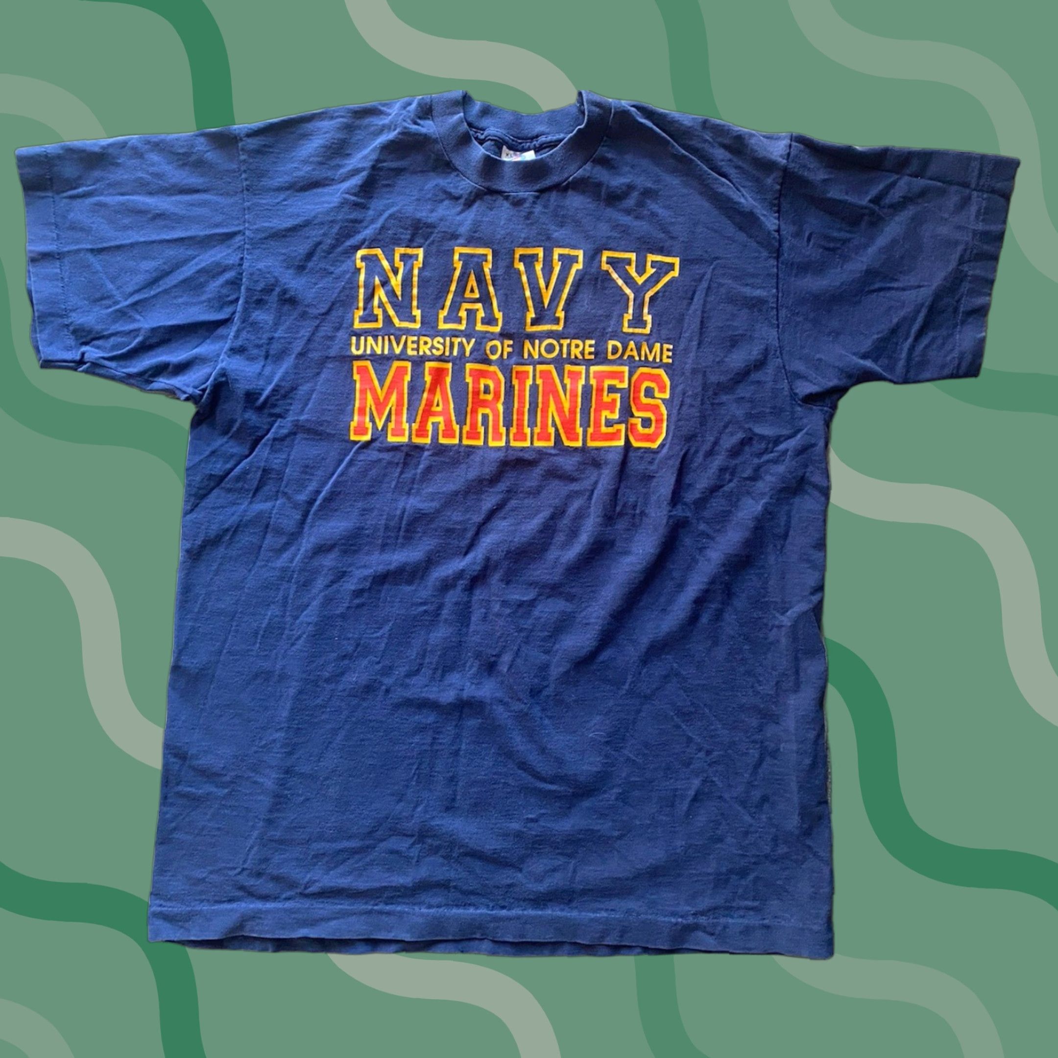 Fruit Of The Loom VINTAGE Notre Dame Fruit of the Loom T-Shirt Men XL Marine Navy Short Sleeve College University Military Modern See Photos Pride1940s? Size US XL / EU 56 / 4 - 1 Thumbnail
