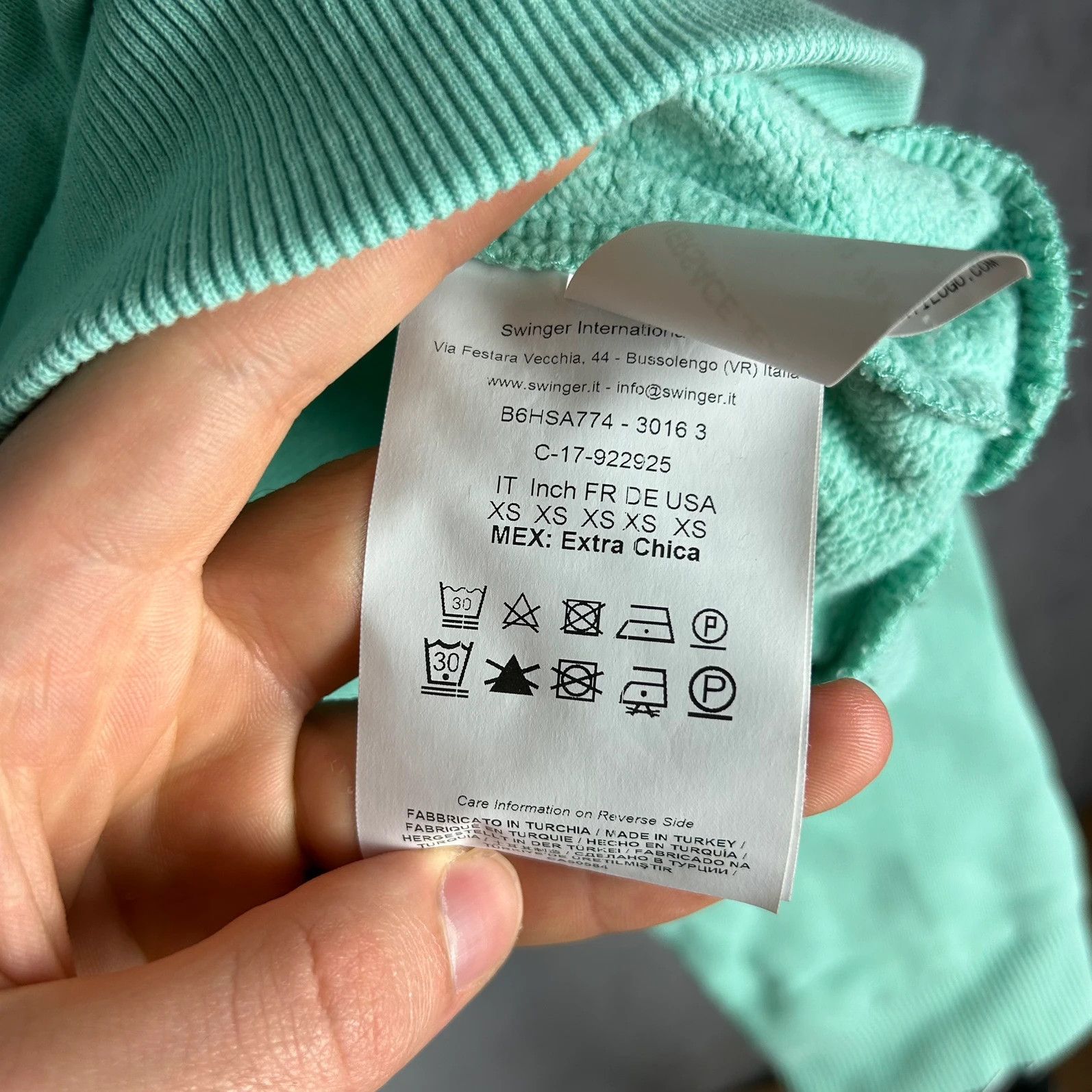Designer × Versace × Versace Jeans Couture Versace Jeans mint hoodie crop top big logo print spellout Size XS / US 0-2 / IT 36-38 - 7 Thumbnail