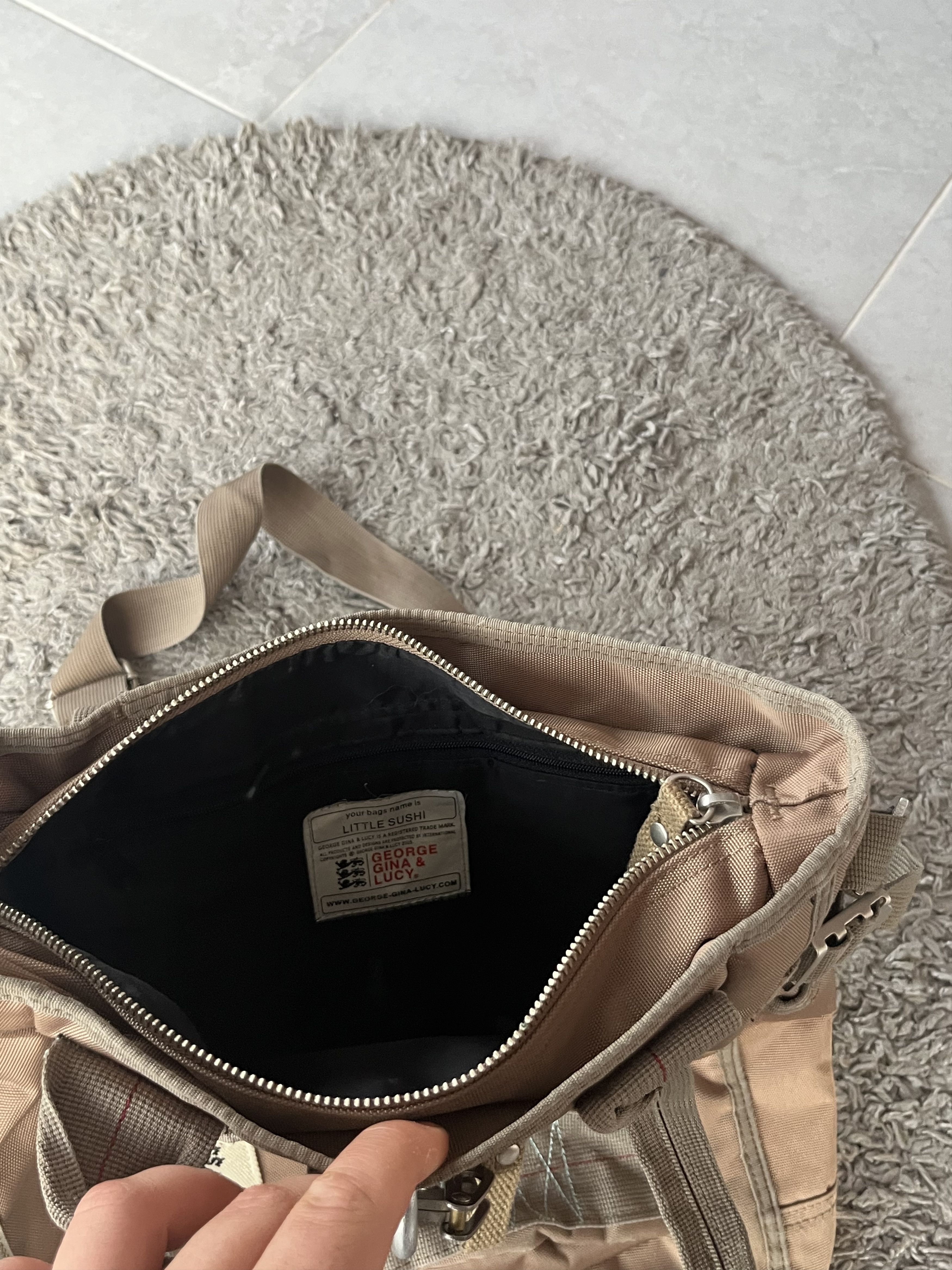 George Gina & Lucy Vintage GG&L Crossbody Bag LITTLE SUSHI Y2 Streetwear Size ONE SIZE - 7 Thumbnail