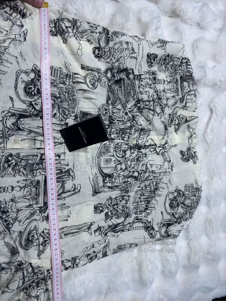 Saint Laurent Paris Saint Laurent Paris size 39 Dreamy Journey short-sleeved s Size US XS / EU 42 / 0 - 8 Thumbnail