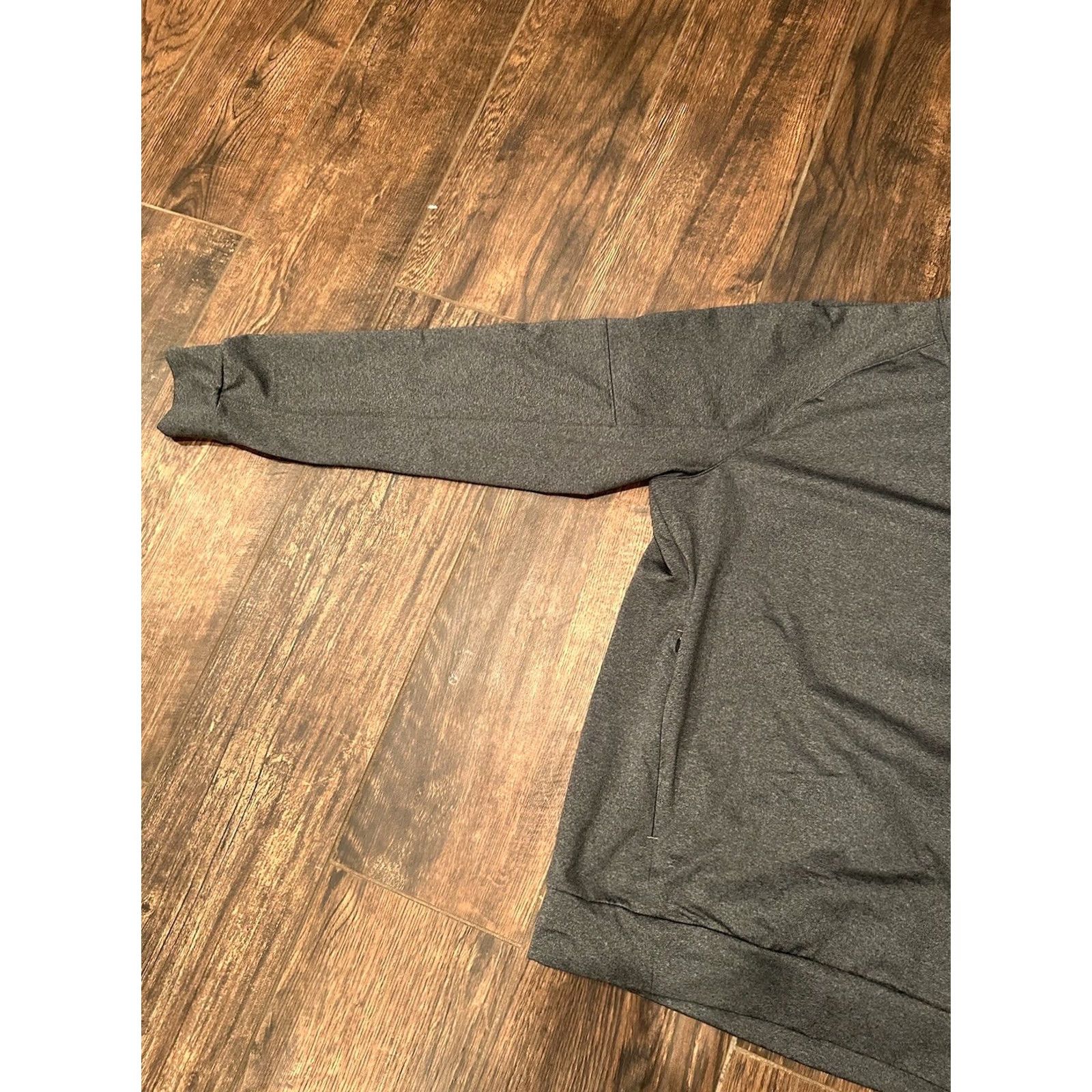 Vintage UNRL Gray Crossover Crewneck Sweatshirt XL Men Pockets Logo All Seasons NWT Size US XL / EU 56 / 4 - 3 Thumbnail
