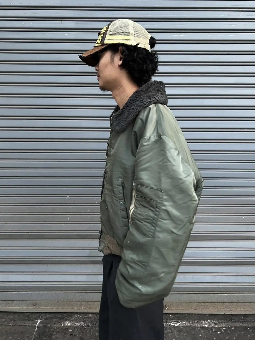 Vintage SOLD* Vintage 70s Golden Fleece Bomber Military Jacket Size US L / EU 52-54 / 3 - 8 Thumbnail
