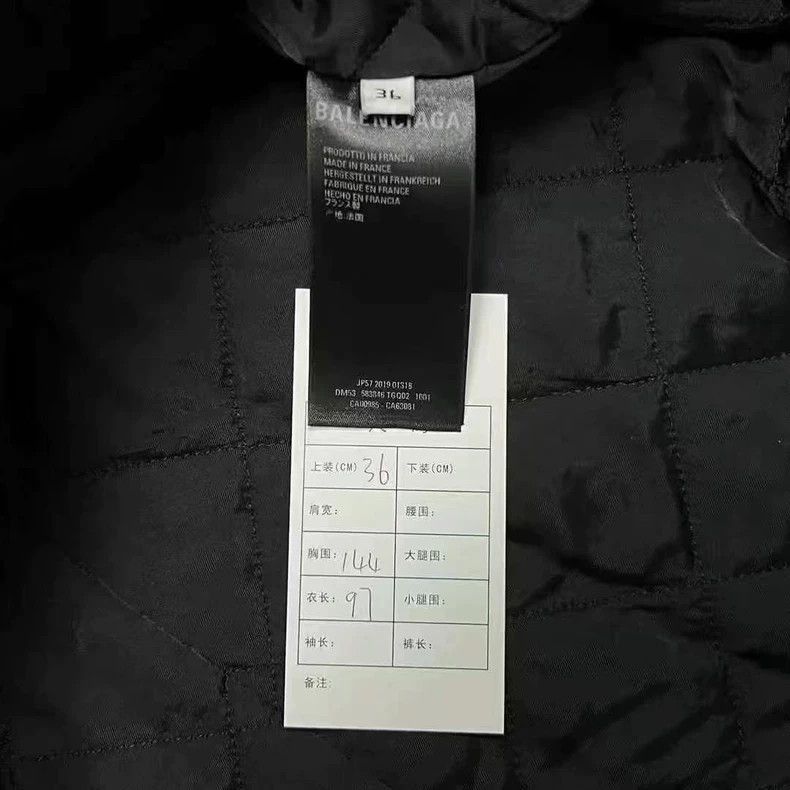 Balenciaga Balenciaga size 36 Teddy Bear Print Full Logo Black and Wh Size M / US 6-8 / IT 42-44 - 4 Thumbnail