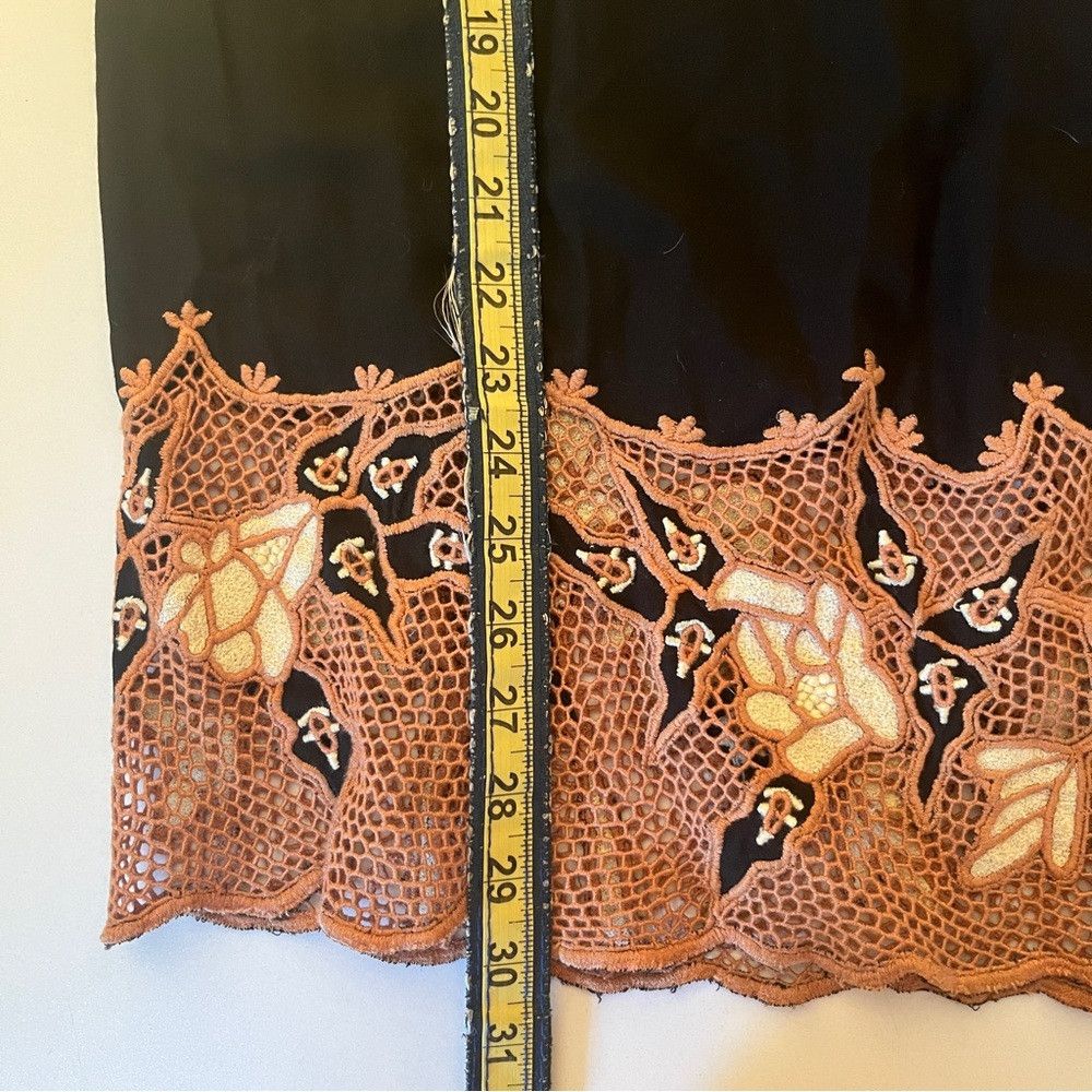 Designer Vintage Embroidered Floral Elastic Waist Skirt Black Large Size 27" / US 4 / IT 40 - 7 Thumbnail