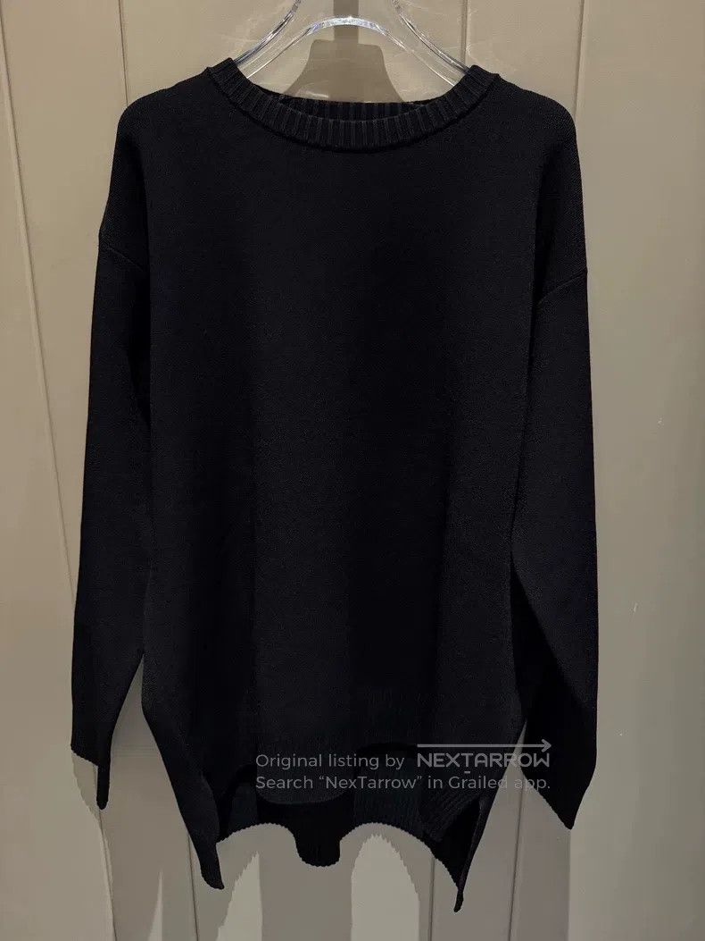 Valentino Valentino Long-sleeved crewneck knitted sweater Size M / US 6-8 / IT 42-44 - 1 Thumbnail
