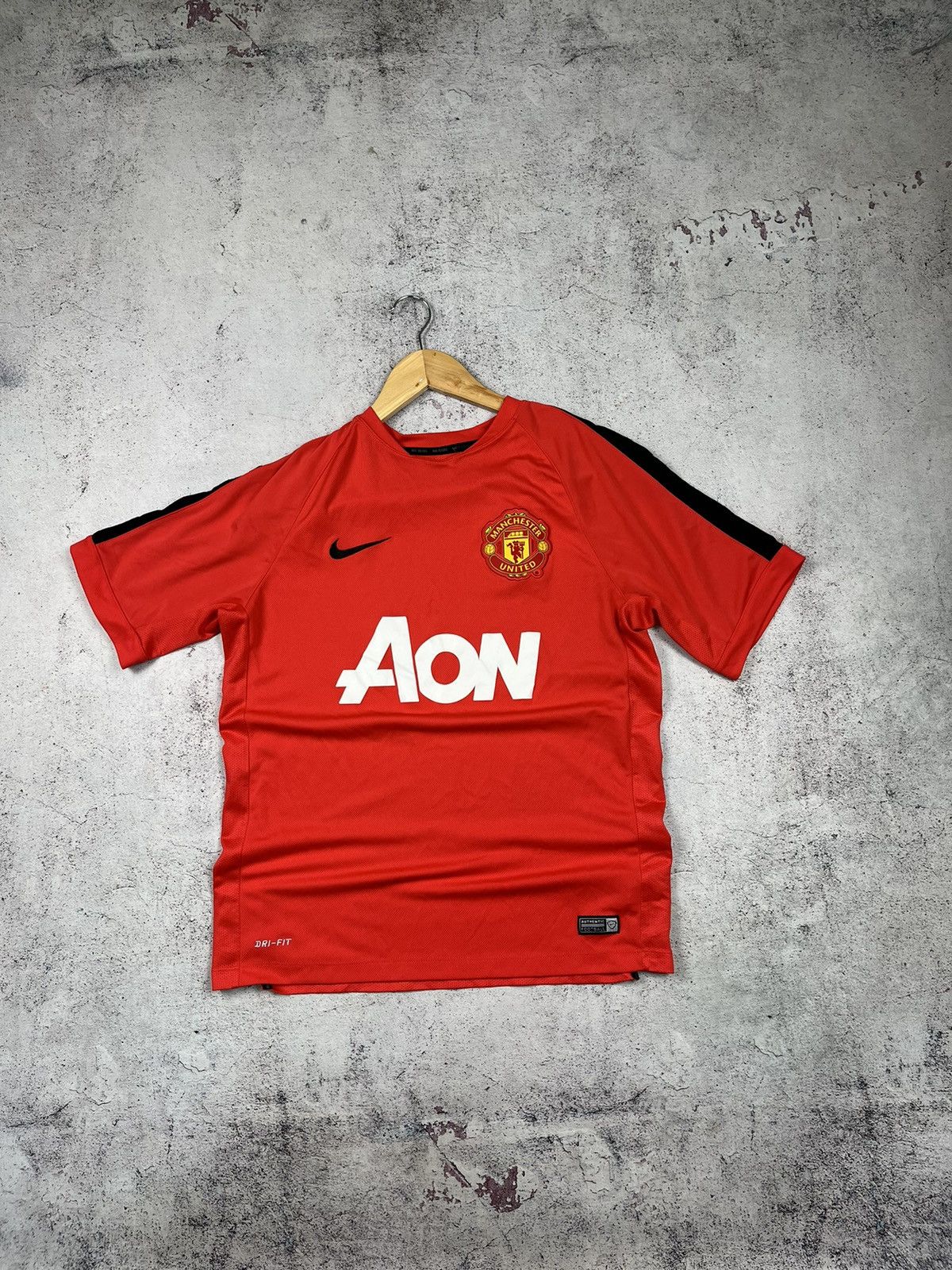Nike NIKE MANCHESTER UNITED 2014/2015 TRAINING SOCCER JERSEY Size US L / EU 52-54 / 3 - 1 Thumbnail
