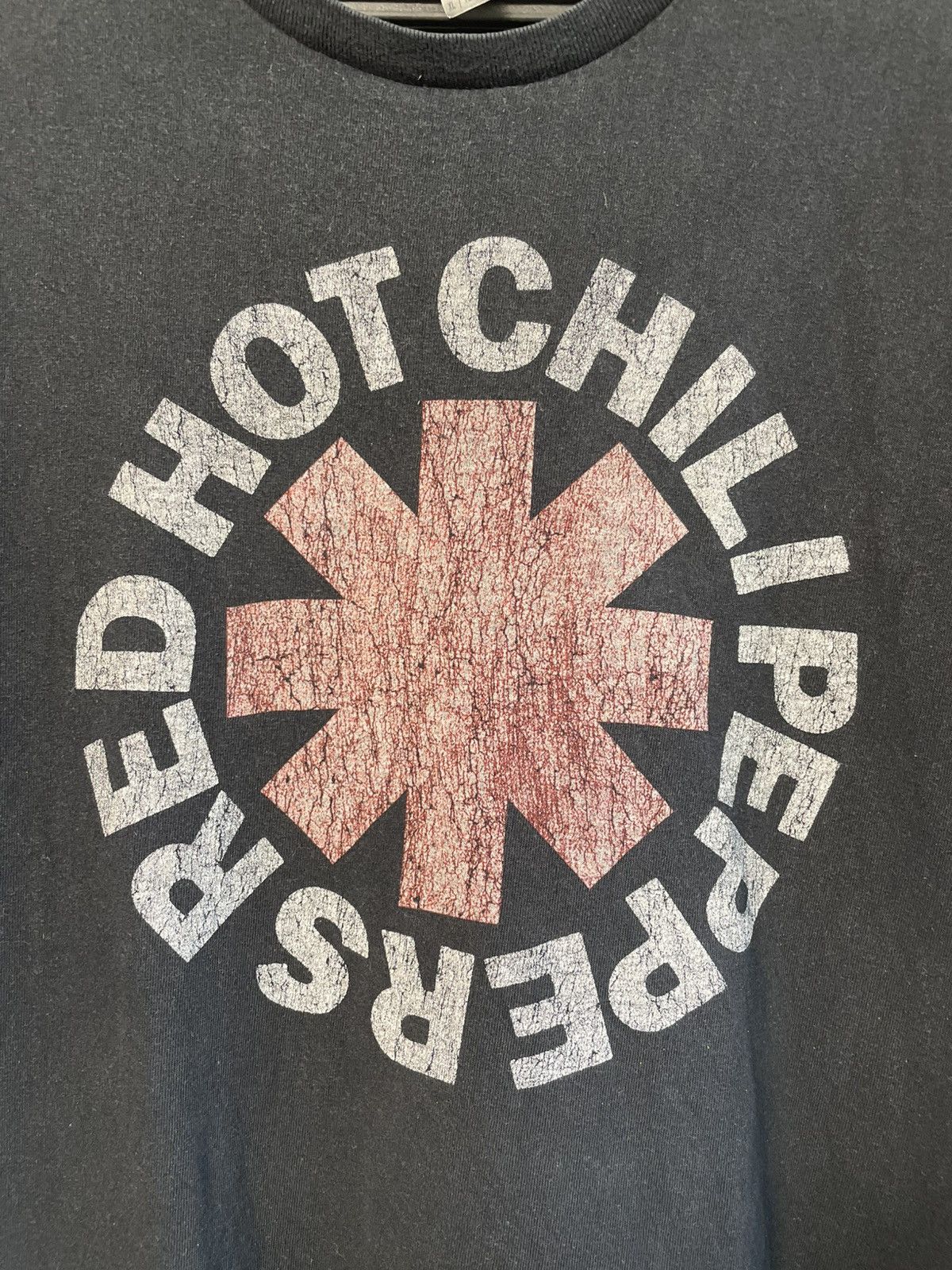 Band Tees Vintage Red Hot Chili Peppers Rock Band T-Shirt Size US XL / EU 56 / 4 - 4 Thumbnail