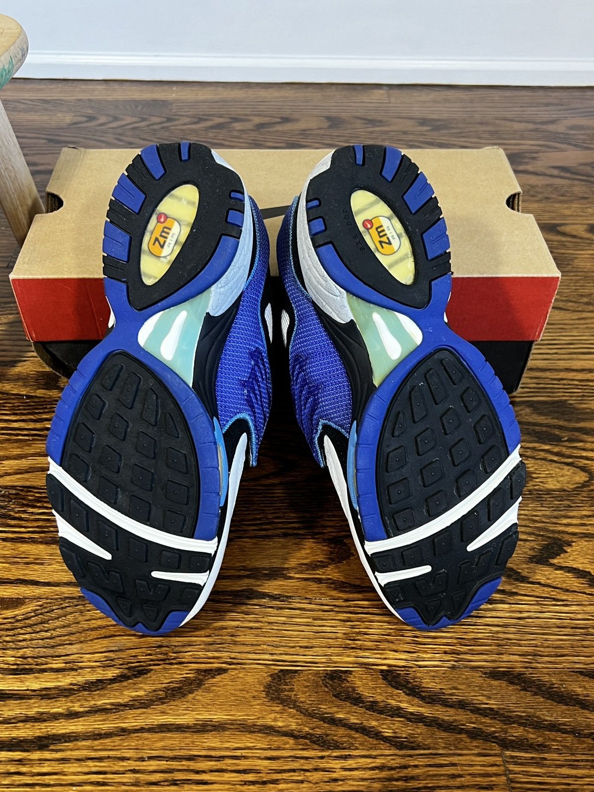 Nike Nike Air Zoom Citizen Size US 8.5 / EU 41-42 - 4 Thumbnail