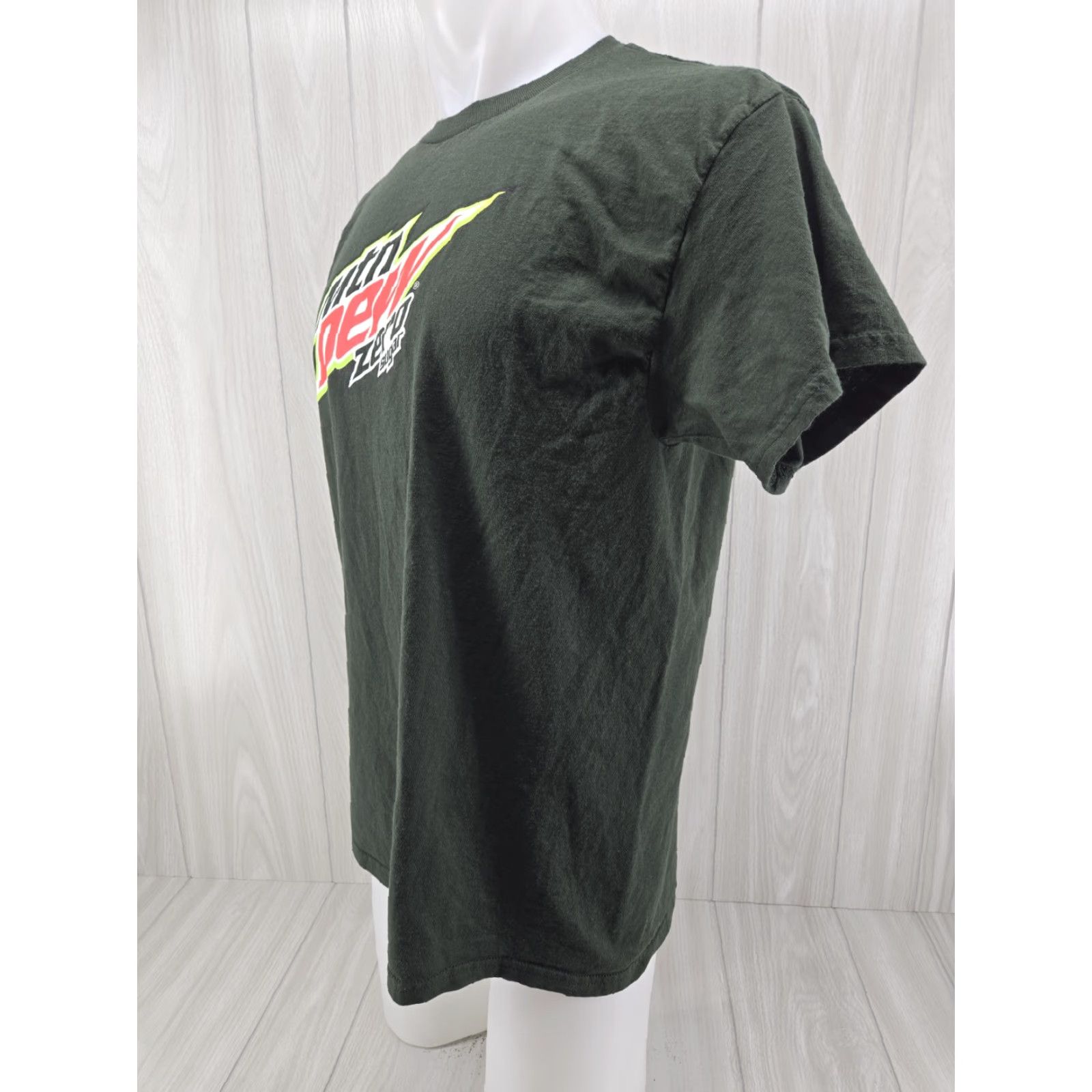 Gildan MOUNTAIN DEW ZERO SUGAR Soda Green T-Shirt Size Large Size US L / EU 52-54 / 3 - 3 Thumbnail