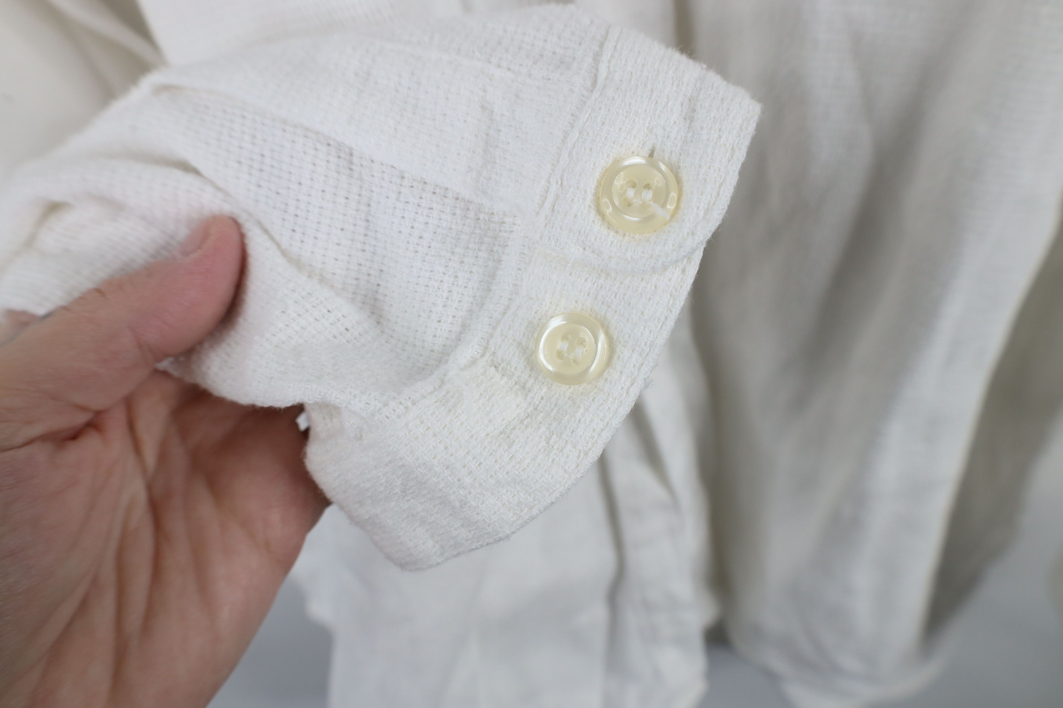 Guess × Vintage Vintage 90s Guess Cotton Weave Knit Band Collar Button Shirt Size US XL / EU 56 / 4 - 7 Thumbnail
