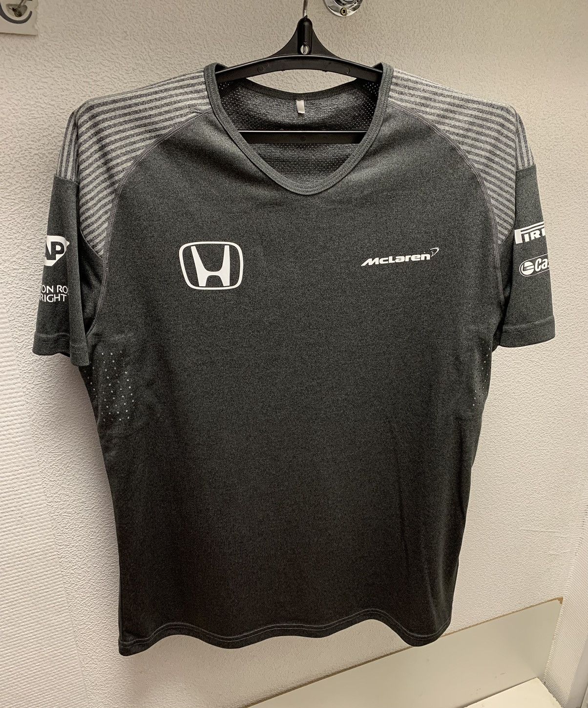 Formula 1 McLaren Honda grey t-shirt jersey L-Xl sz firelli Size US L / EU 52-54 / 3 - 1 Thumbnail