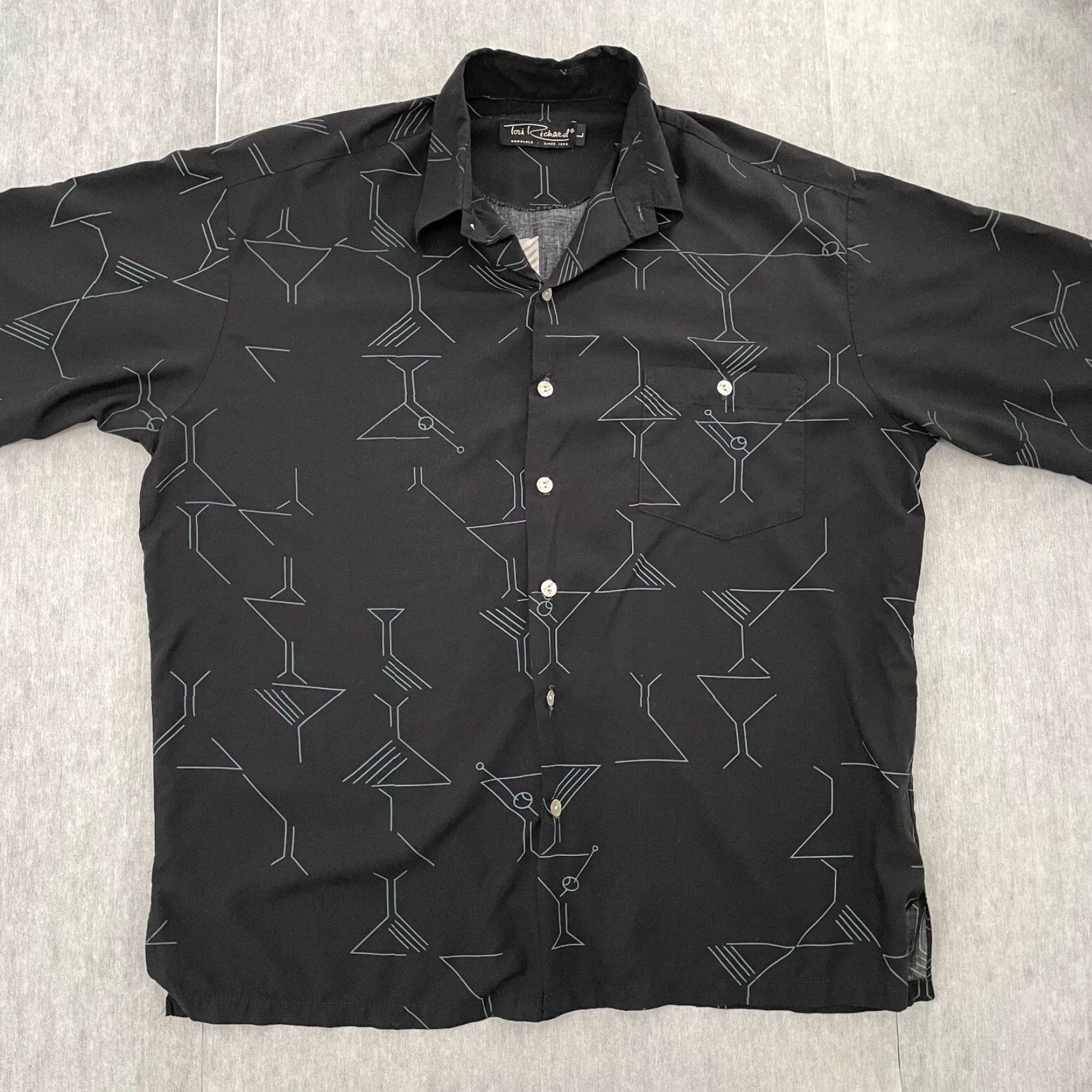 Tori Richard Vintage Tori Richard Button-Up Shirt Men Large Hawaiian Martini Print Casual Summer Black Size US L / EU 52-54 / 3 - 2 Thumbnail