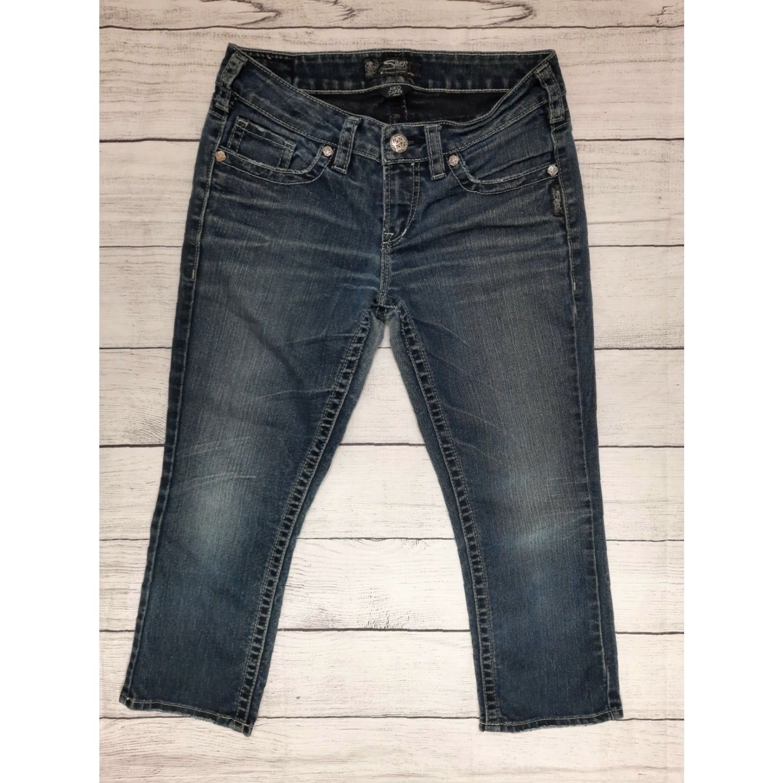 Silver Jeans Co. Silver Jeans Aiko Capris Womens Dark Wash Denim Crop Pants 28 Size 28 Inseam 22 Low Rise Capri Jeans Womens Size 28" / US 6 / IT 42 - 5 Thumbnail