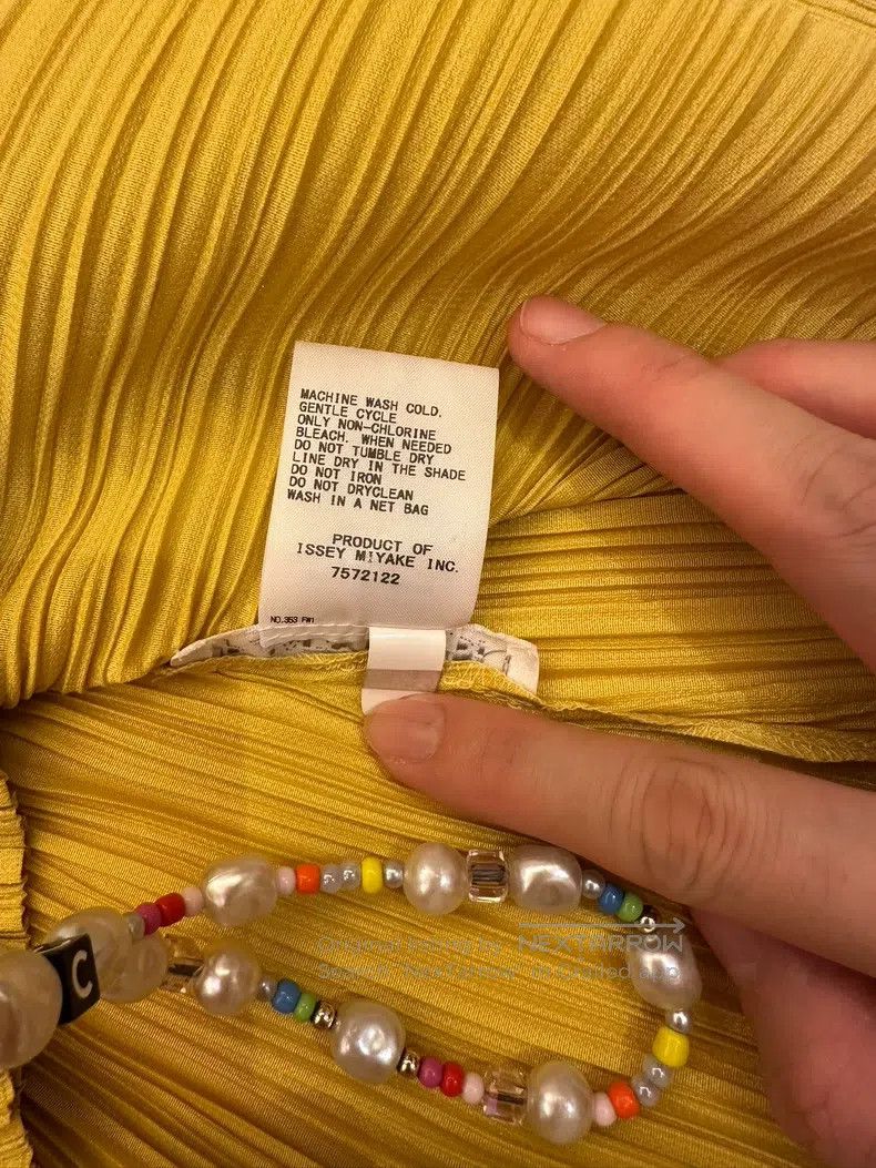 Issey Miyake Issey Miyake Yellow V-Neck Cardigan Size L / US 10 / IT 46 - 4 Thumbnail