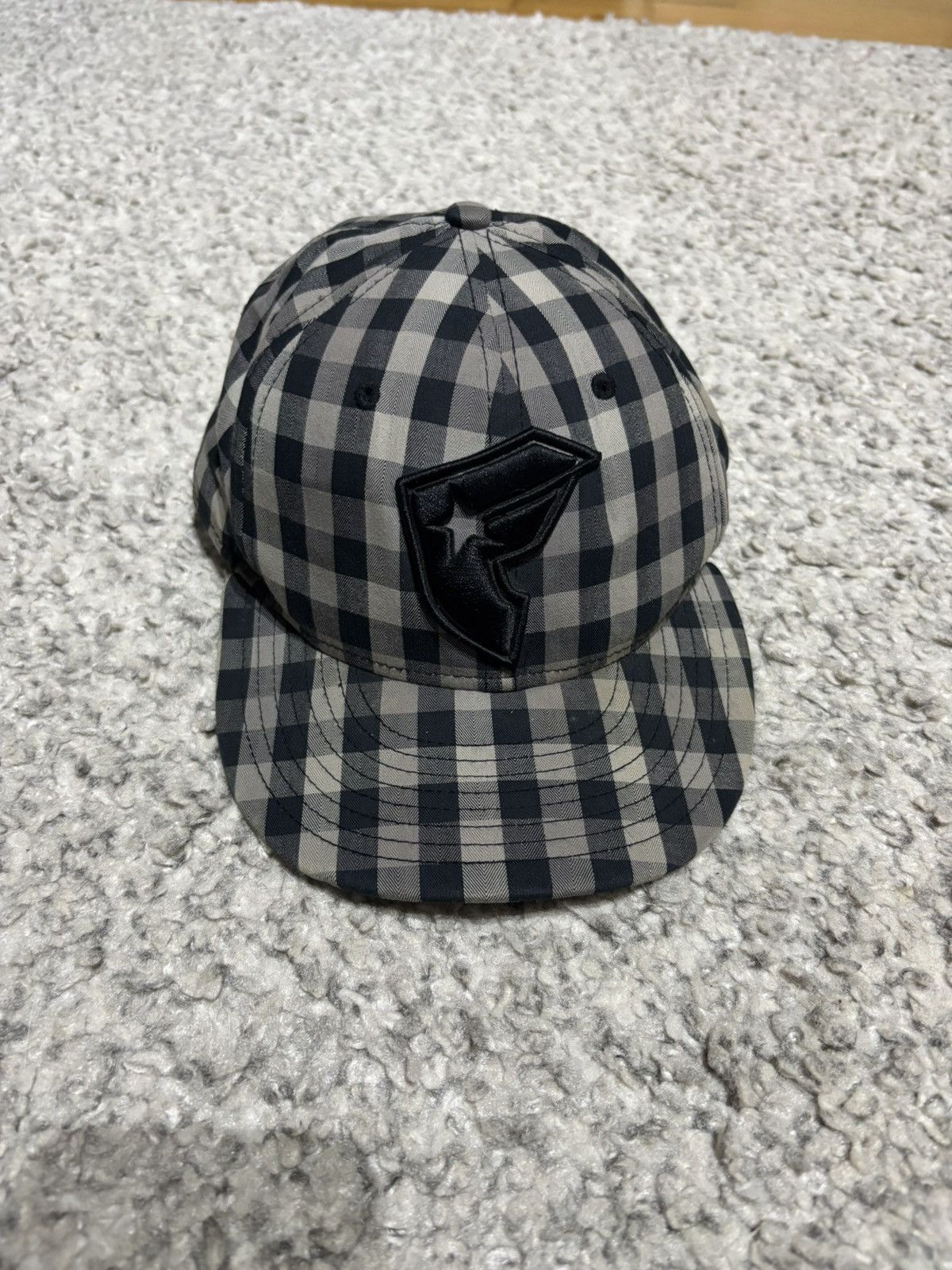 Famous Stars And Straps × New Era famous star and straps x new era cap Size 42 - 1 Thumbnail