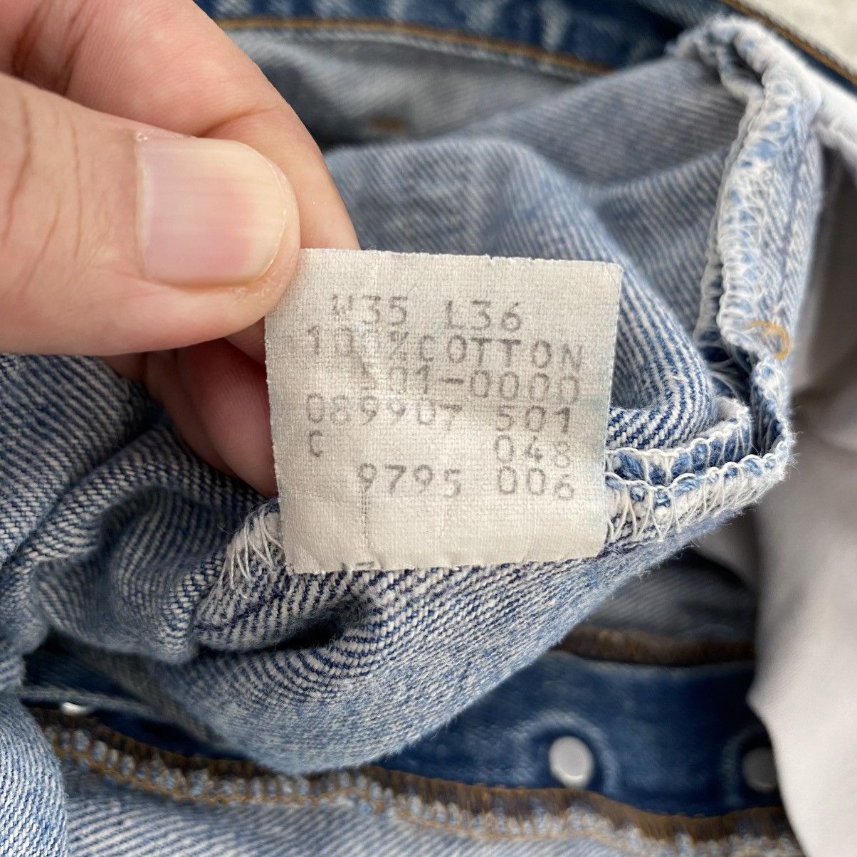 Levi's Vintage 80’s Levis 501xx Faded Stonewashed Blue Jeans Size US 34 / EU 50 - 17 Thumbnail