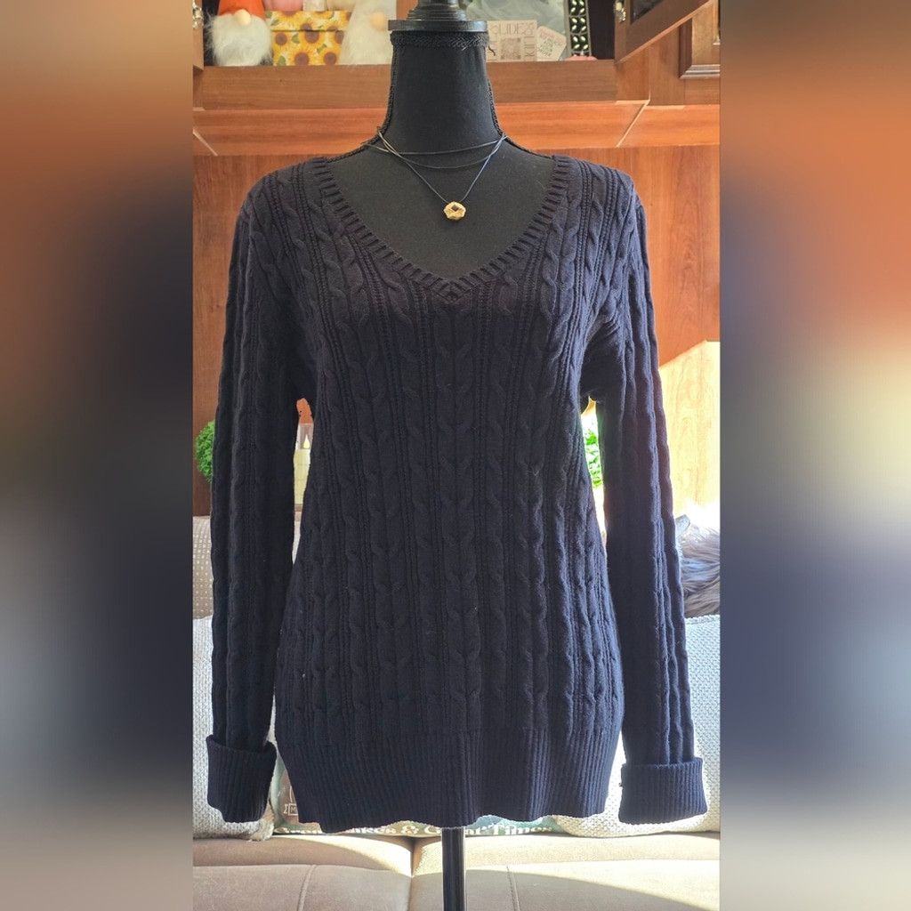 St. Johns Bay St. Johns Bay Women's Black Cable Knit Sweater Size L / US 10 / IT 46 - 1 Thumbnail