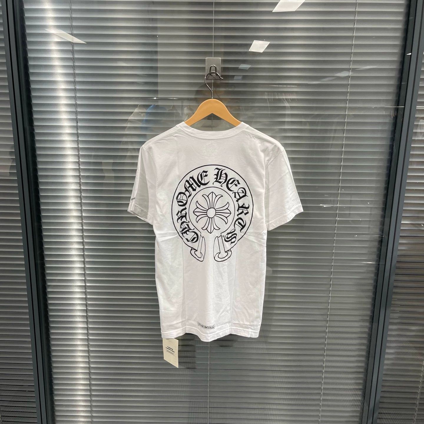 Chrome Hearts Chrome Hearts Back Cross SS Tee M Like New #11510 Size US M / EU 48-50 / 2 - 1 Thumbnail