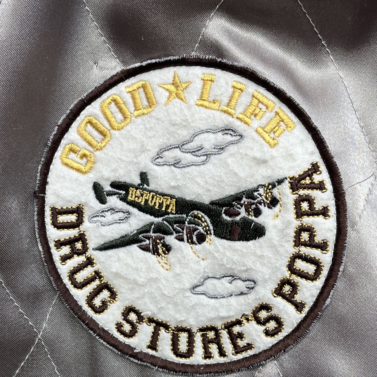 Vintage VINTAGE POPPA DRUG STORE SATIN PATCHES BOMBER JACKET Size US L / EU 52-54 / 3 - 12 Thumbnail