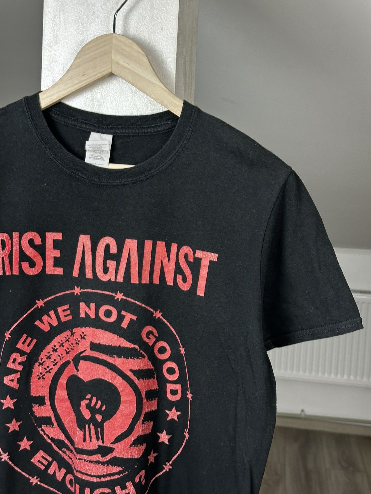 Band Tees Vintage Rise Against T Shirt Graphic Tee Size US M / EU 48-50 / 2 - 3 Thumbnail