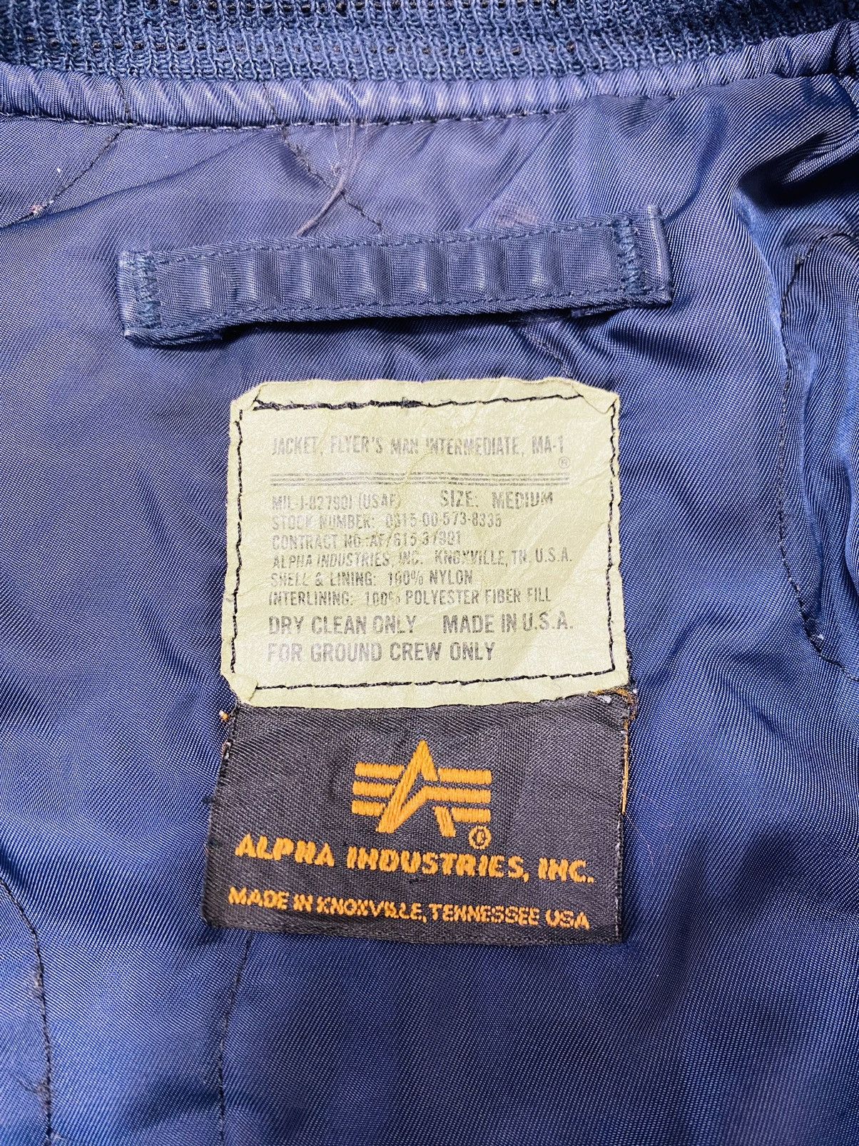 Alpha Industries A08 Vintage Alpha Industies Sunfaded Distressed Bomber Jaket Size US M / EU 48-50 / 2 - 13 Thumbnail