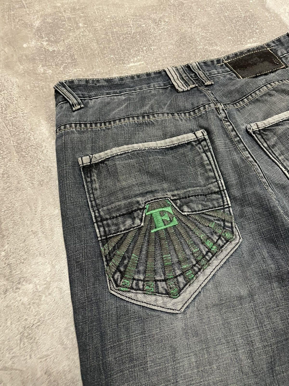 Ecko Unltd. Vintage Ecko Unlimited Buggy Distressed Rap Denim Jeans Size US 34 / EU 50 - 10 Thumbnail
