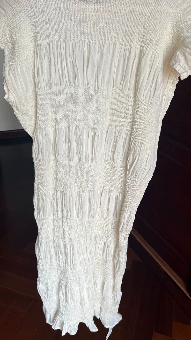 Issey Miyake Issey Miyake size:one size Beige dress Size S / US 4 / IT 40 - 5 Thumbnail