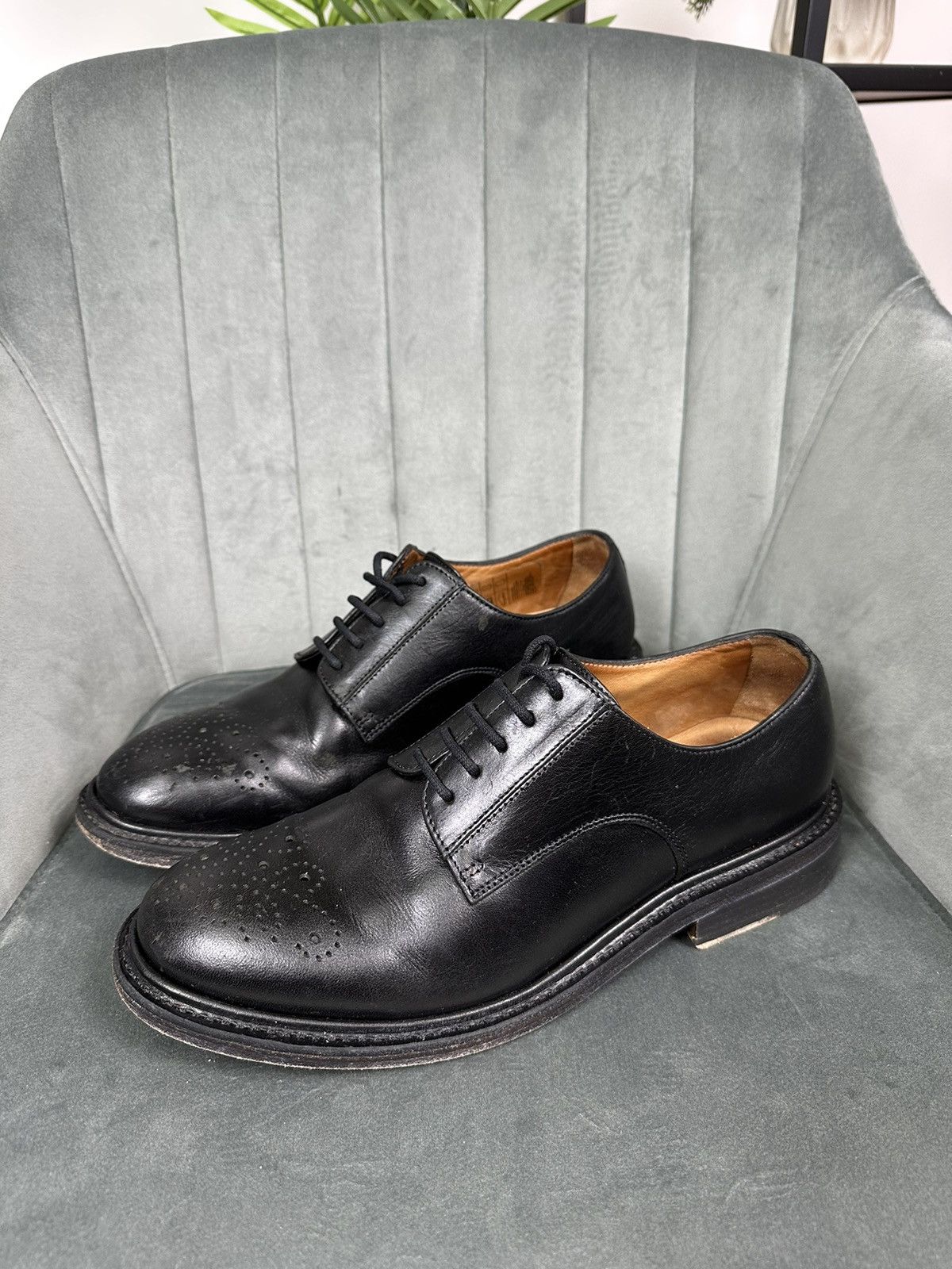 Erdem × H&M × If Six Was Nine ERDEM x H&M Perforated Derby Shoes Unisex Leather Brogues 42 Size US 9 / EU 42 - 2 Thumbnail