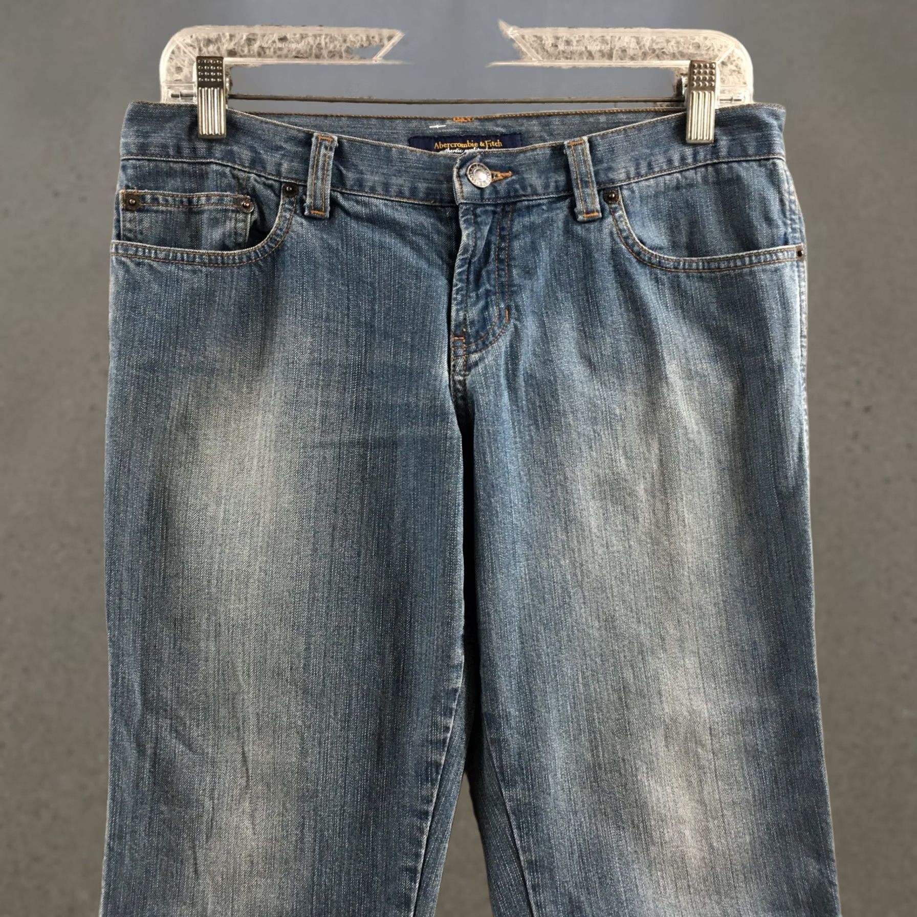 Abercrombie & Fitch Abercrombie & Fitch Jeans Womens 4 Straight Leg Blue Cotton Denim Mid Rise Zip Fly Size 27" / US 4 / IT 40 - 1 Thumbnail