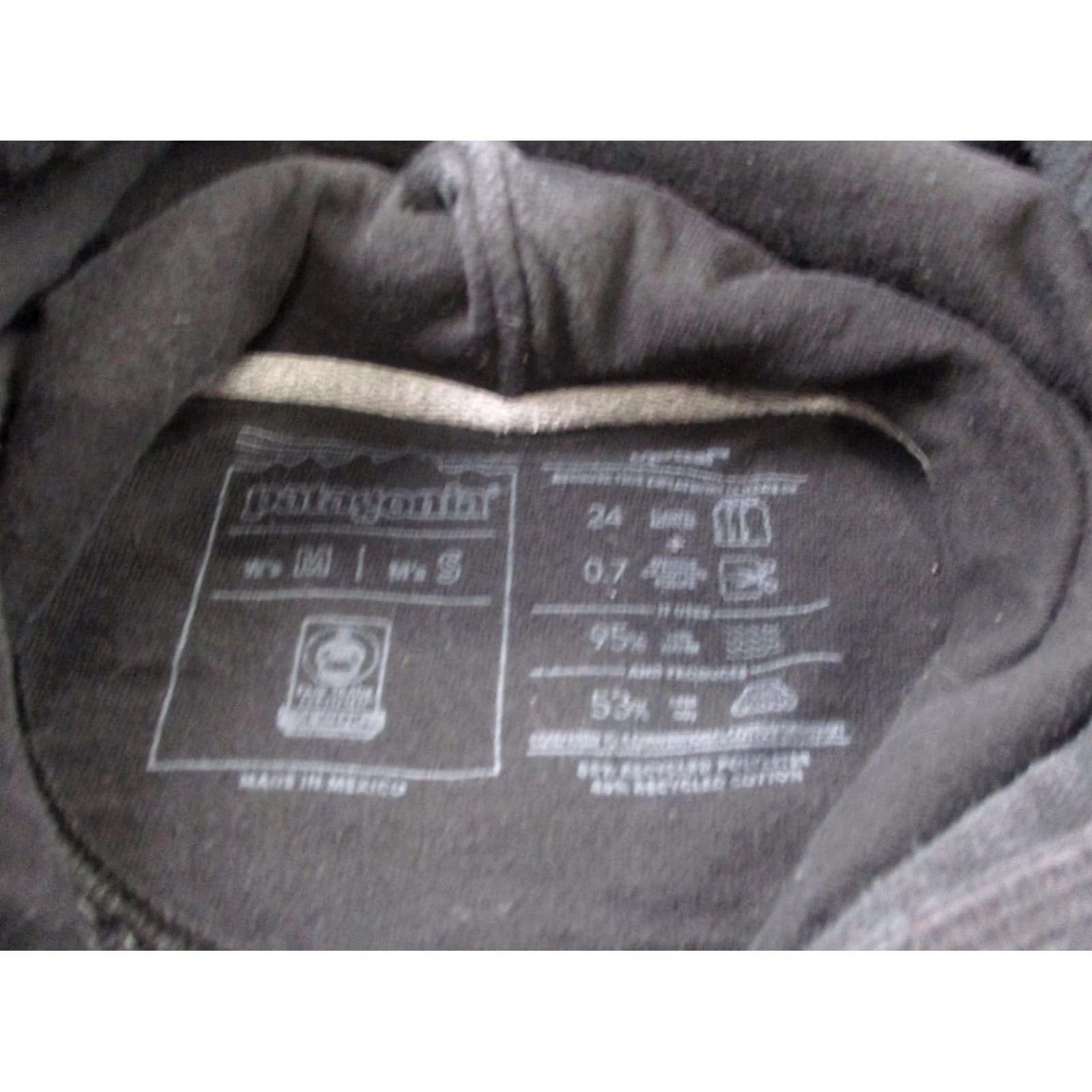 Patagonia Patagonia Hoodie Mens S Black Striped Logo Vintage Knit Zip Hooded Pockets Thermal Pullover Shirt Size US S / EU 44-46 / 1 - 6 Thumbnail