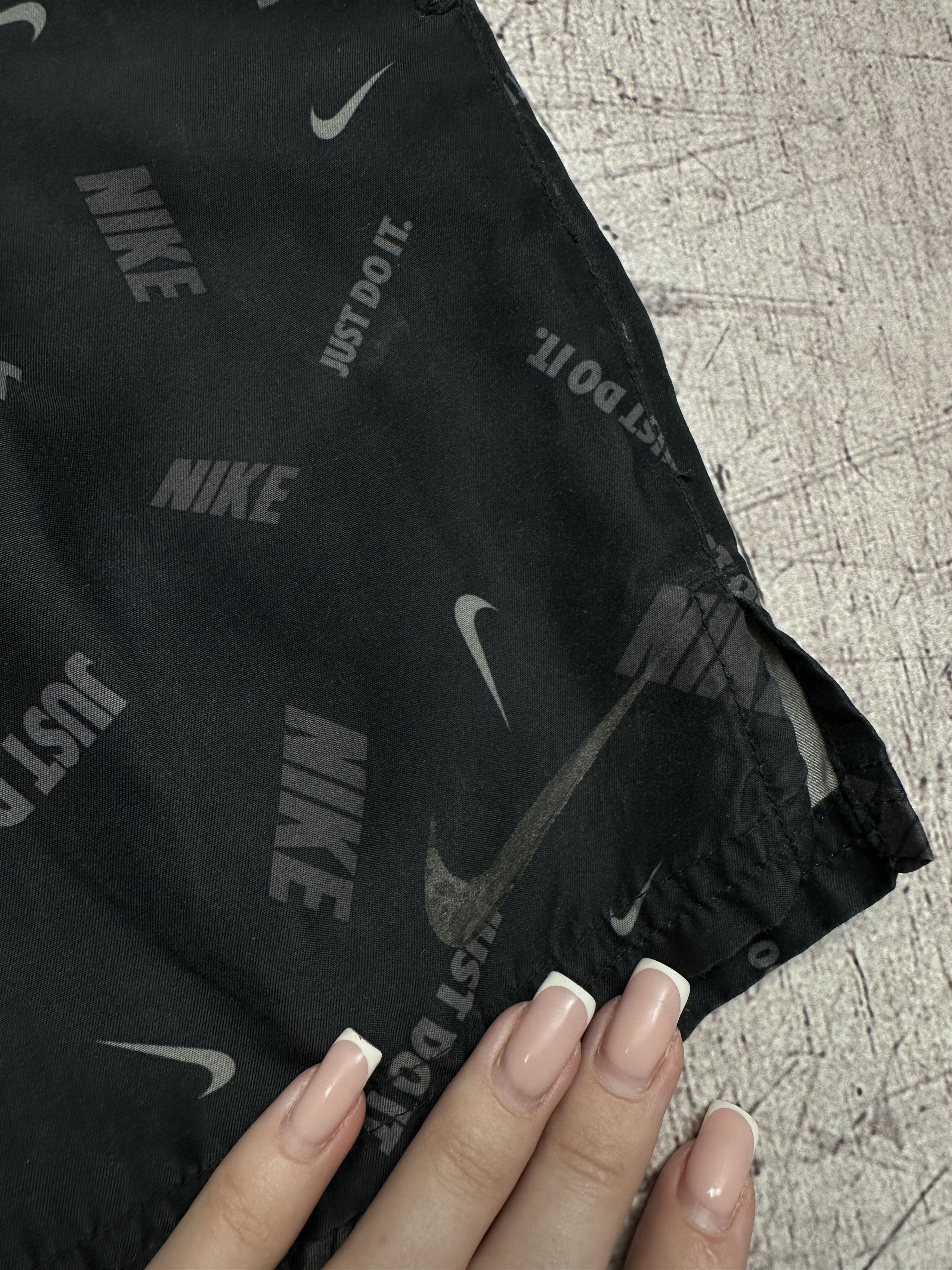 Nike Nike Mens Nylon Shorts Size US 30 / EU 46 - 3 Thumbnail