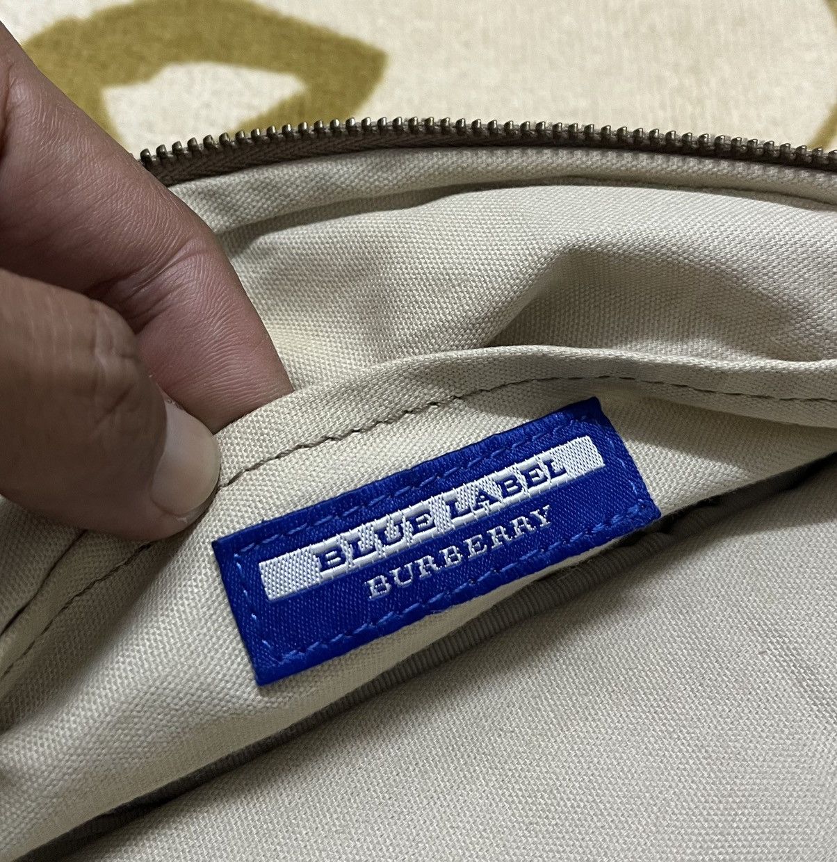 Burberry × Designer × Vintage BURBERRY Blue Label Unisex Clutch Nylon Bag Size ONE SIZE - 9 Thumbnail