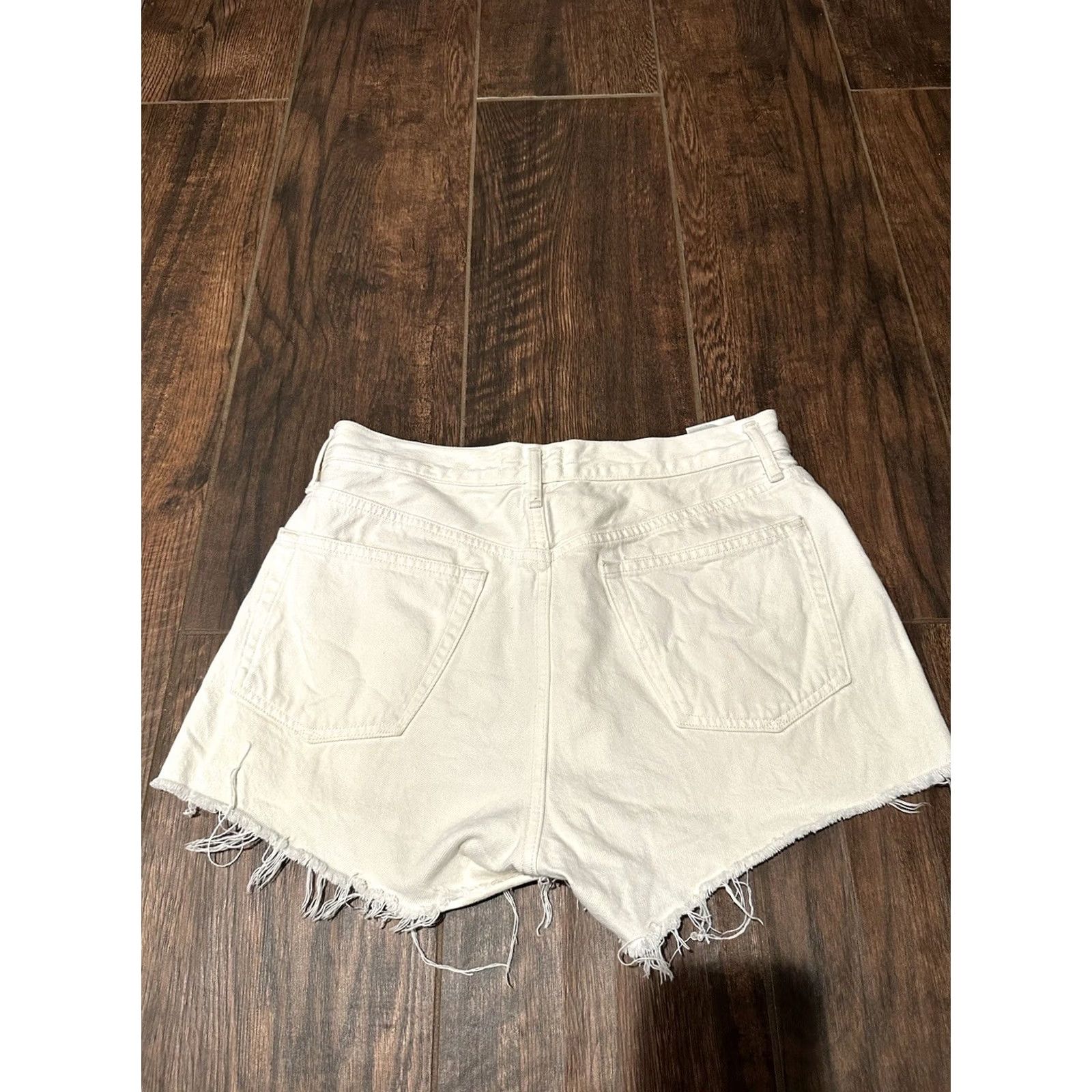 Agolde AGOLDE Parker Cream Distressed Shorts 27 Denim 100% Cotton Women Ivory Cut-Off Jeans Parker 27 Womens Distressed Short Shorts 27 Size 27" / US 4 / IT 40 - 7 Thumbnail