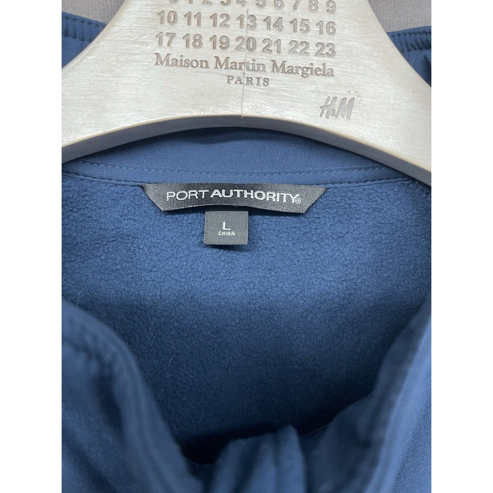 Port Authority Fox Channel Weather Employee Vest Port Authority Soft Shell Size US L / EU 52-54 / 3 - 4 Thumbnail
