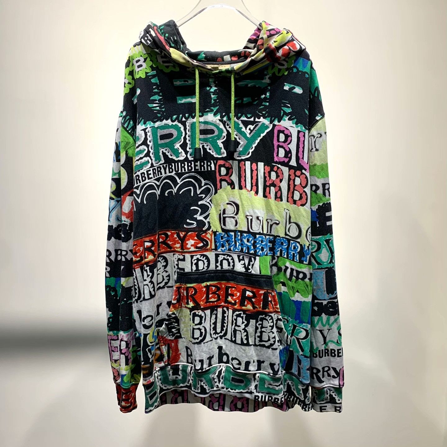 Burberry Burberry Graphic Hoodie M Men Size US M / EU 48-50 / 2 - 1 Thumbnail