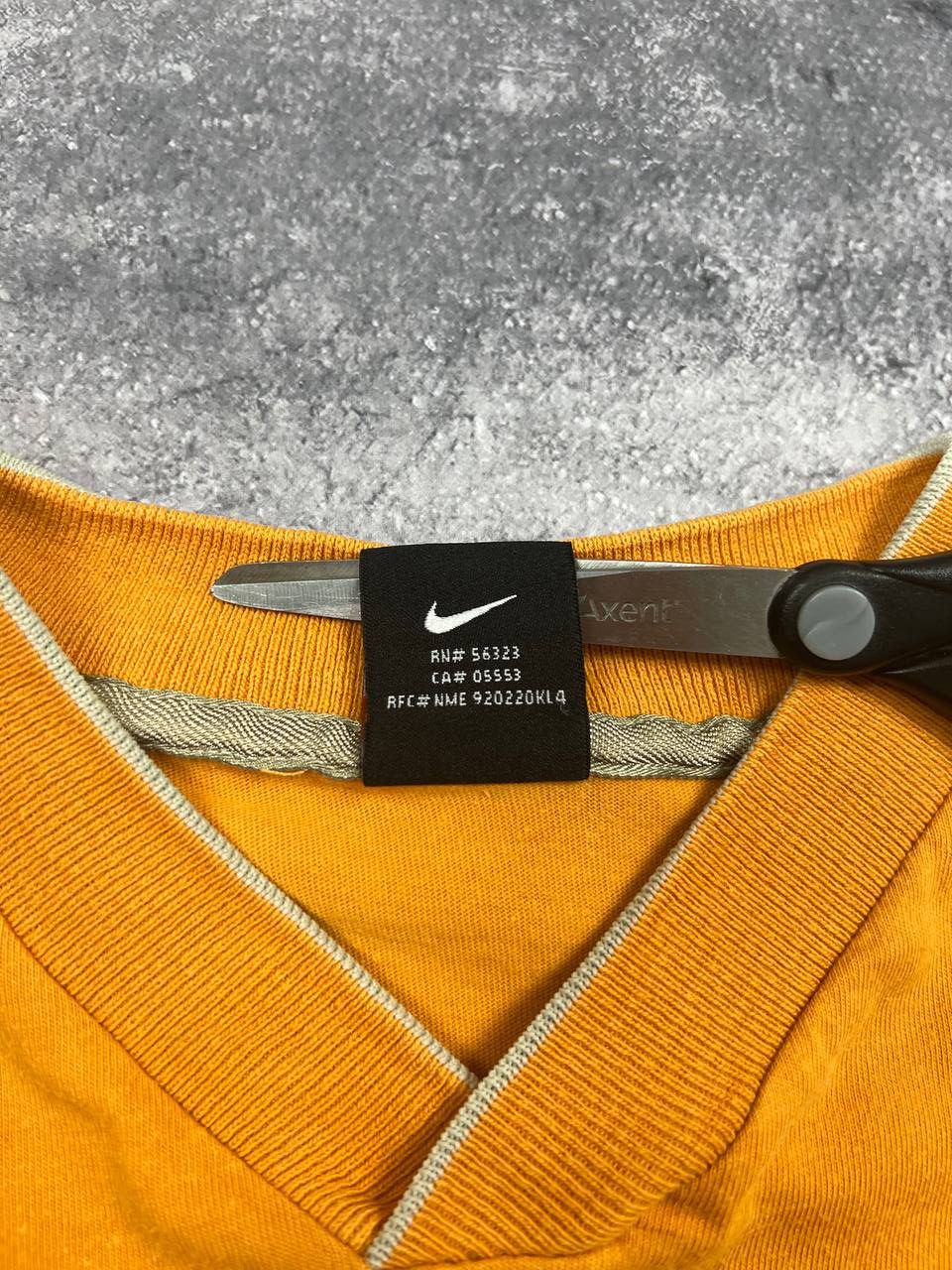 Nike Nike Tee Vintage 90s Nike Central Logo Swoosh T-shirt Y2k Size US XL / EU 56 / 4 - 7 Thumbnail