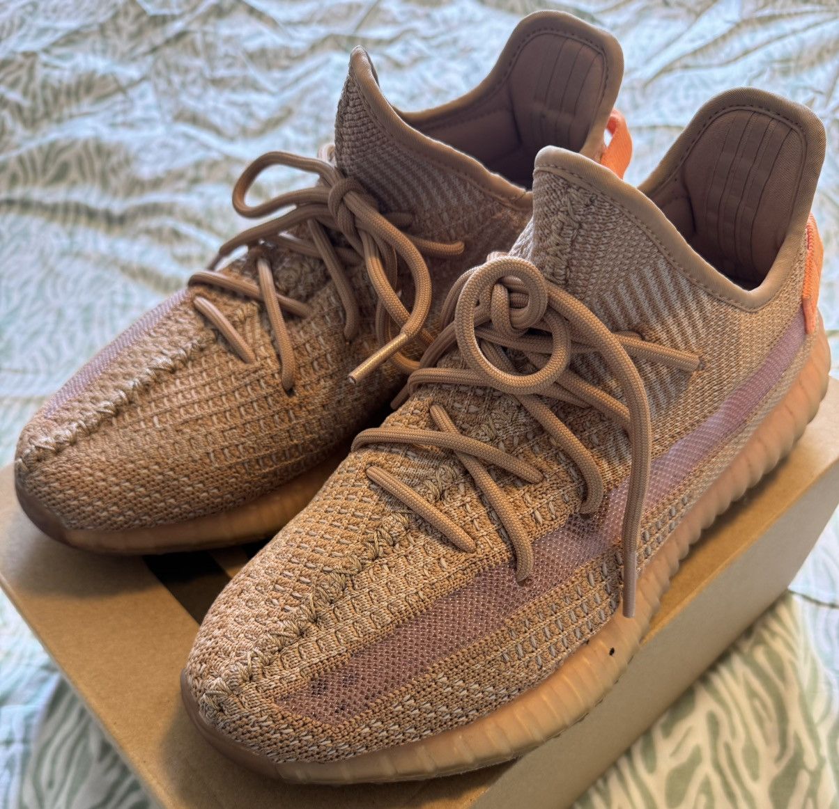 Yeezy Adidas Yeezy Size 8 Boost 350 V2 Clay Men Used EG7490 Size US 8 / EU 41 - 2 Thumbnail