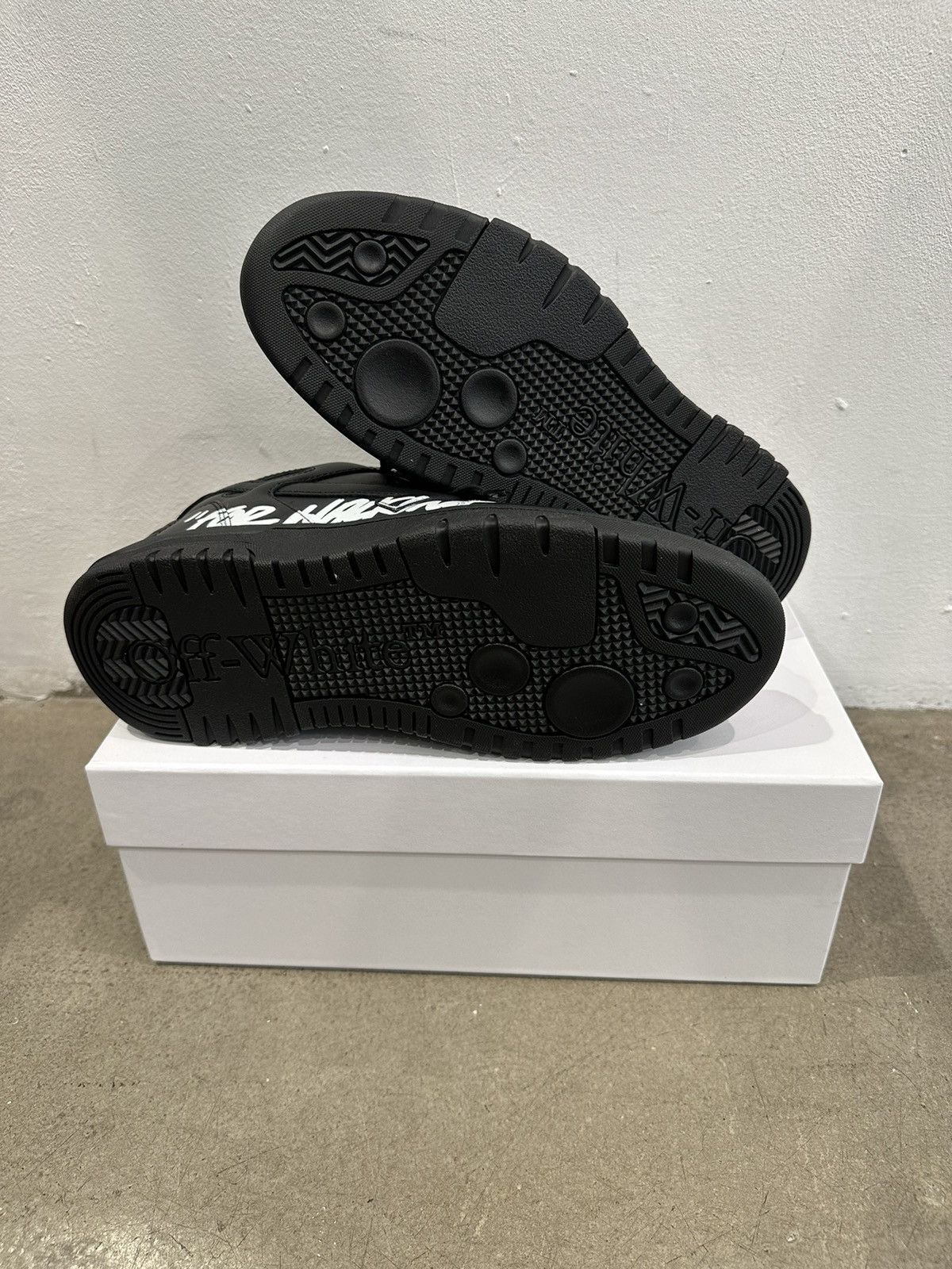 Off-White OFF-WHITE - Out of Office "For Walking" All Black Sneakers Size US 9.5 / EU 42-43 - 5 Thumbnail
