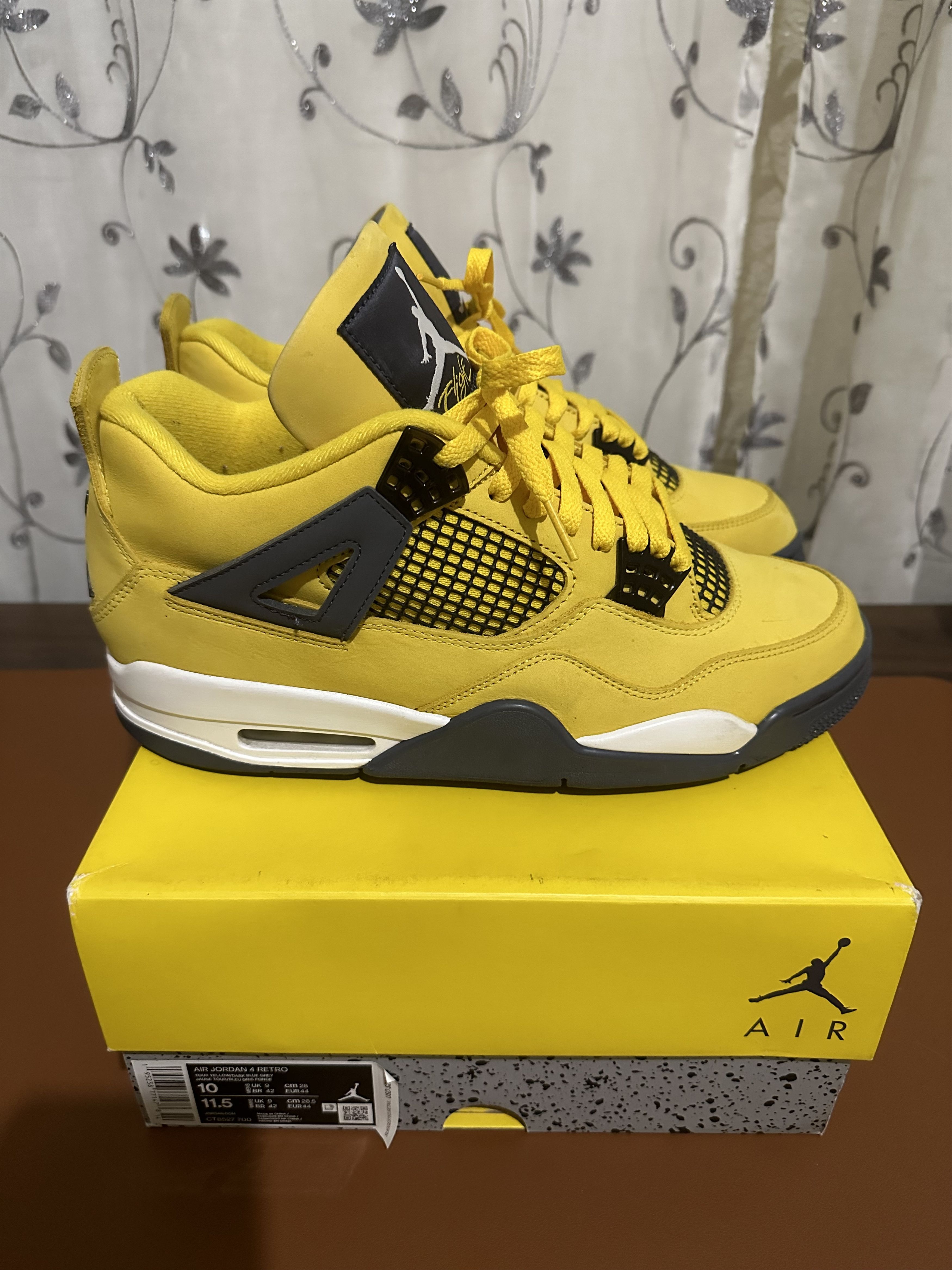 Jordan Brand Jordan 4 ‘Lightning’ Size US 10 / EU 43 - 2 Thumbnail